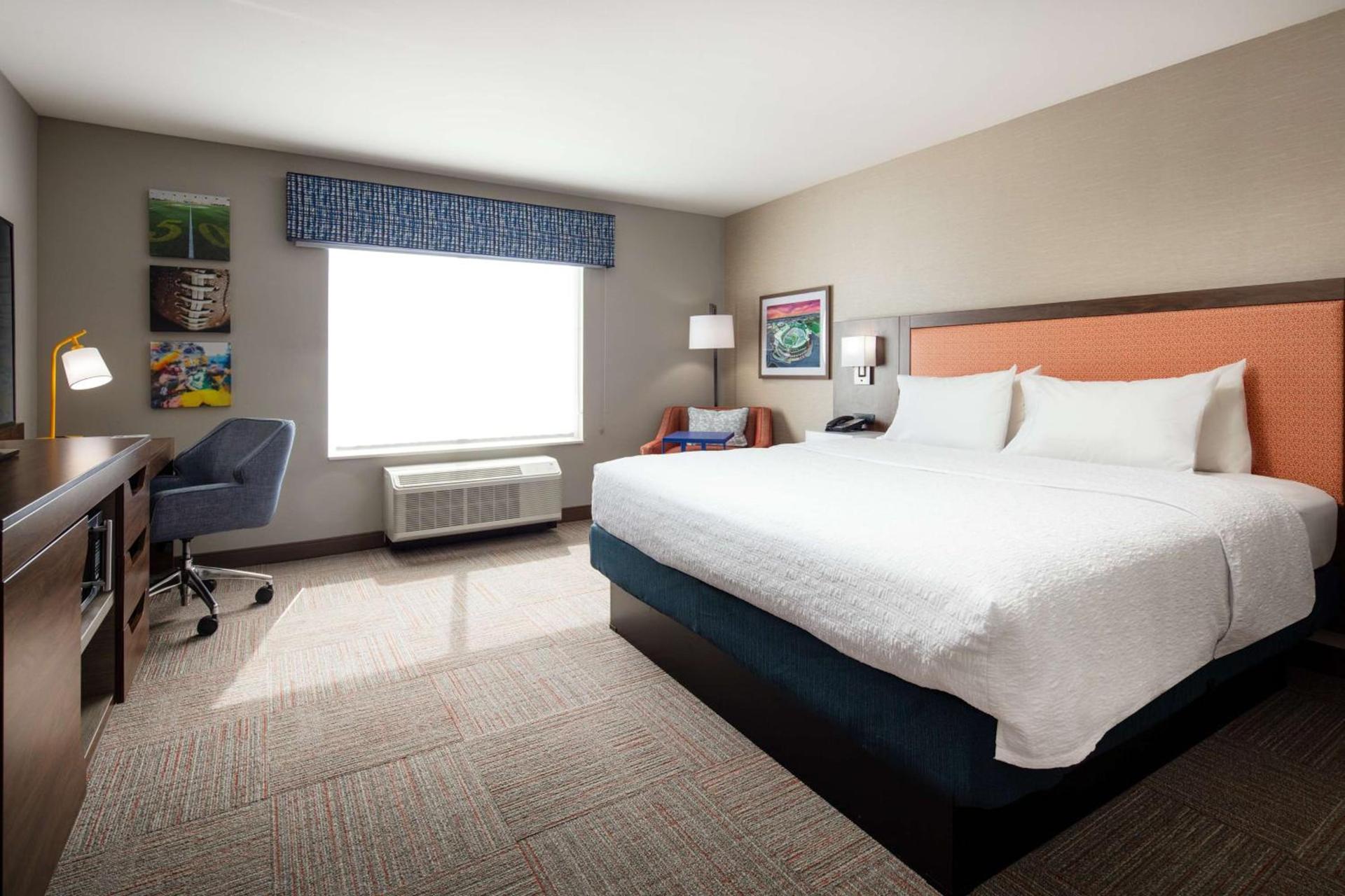 Hampton Inn Green Bay Stadium, Wi photo 12