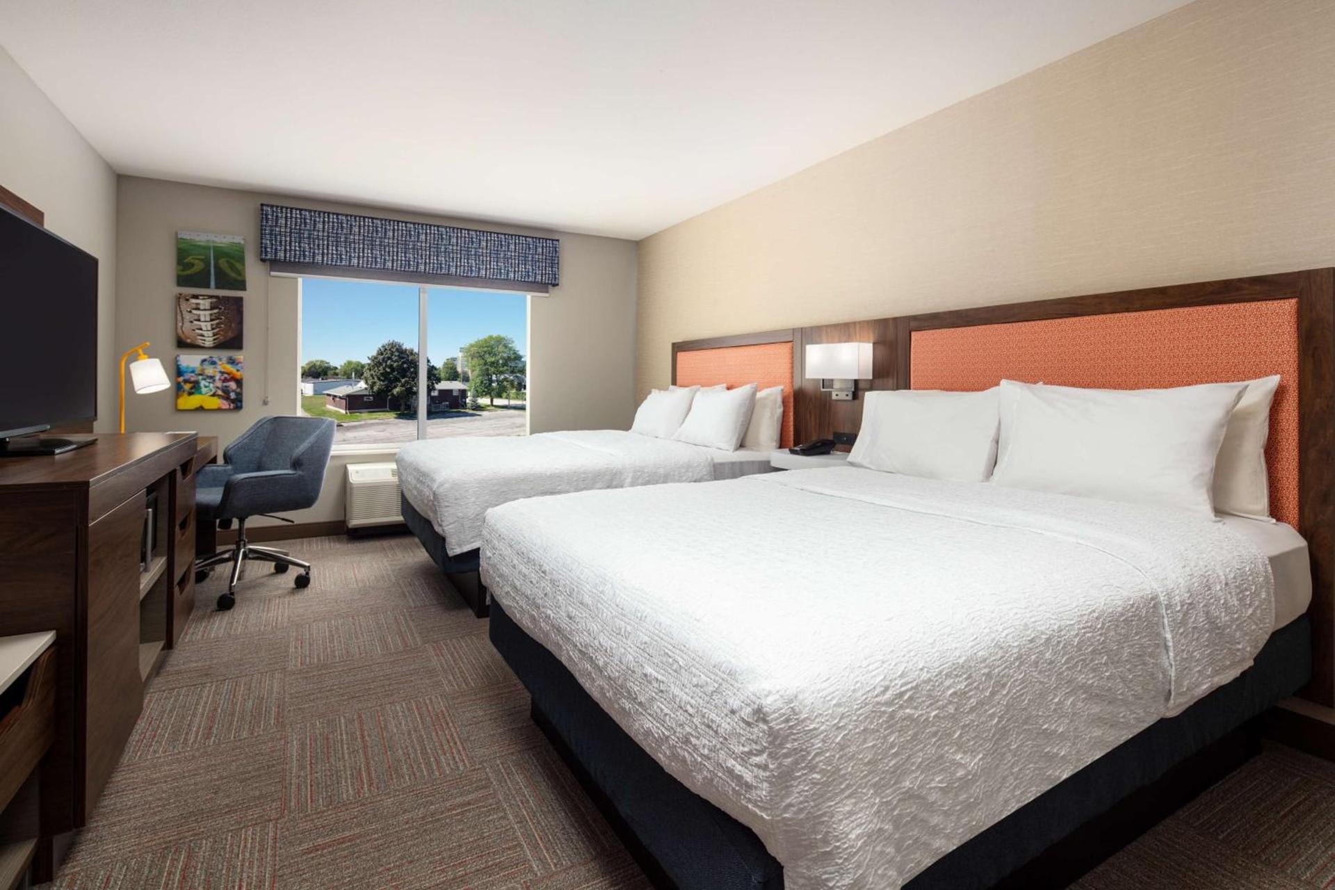 Hampton Inn Green Bay Stadium, Wi photo 16