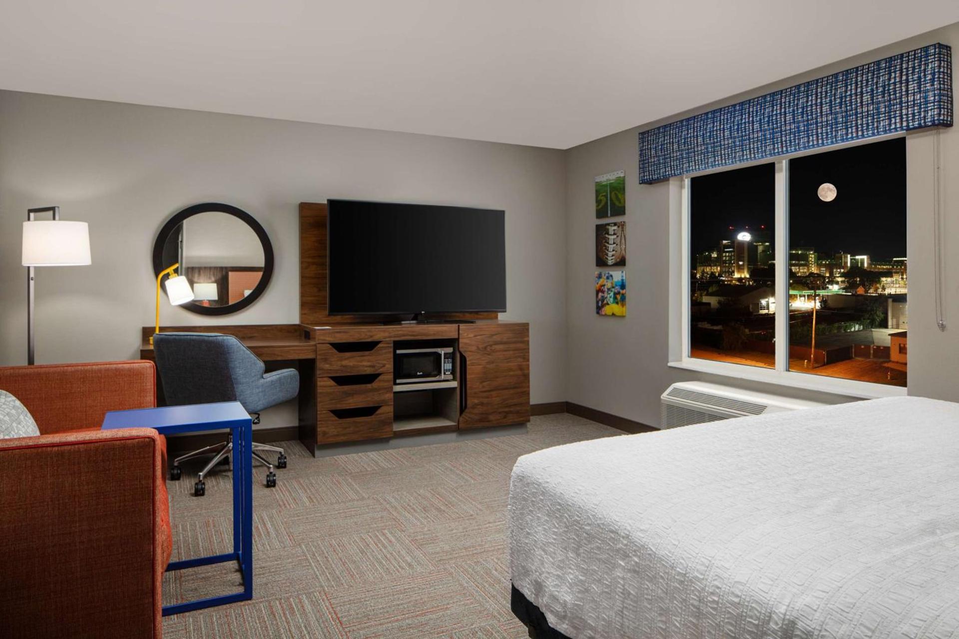 Hampton Inn Green Bay Stadium, Wi photo 27