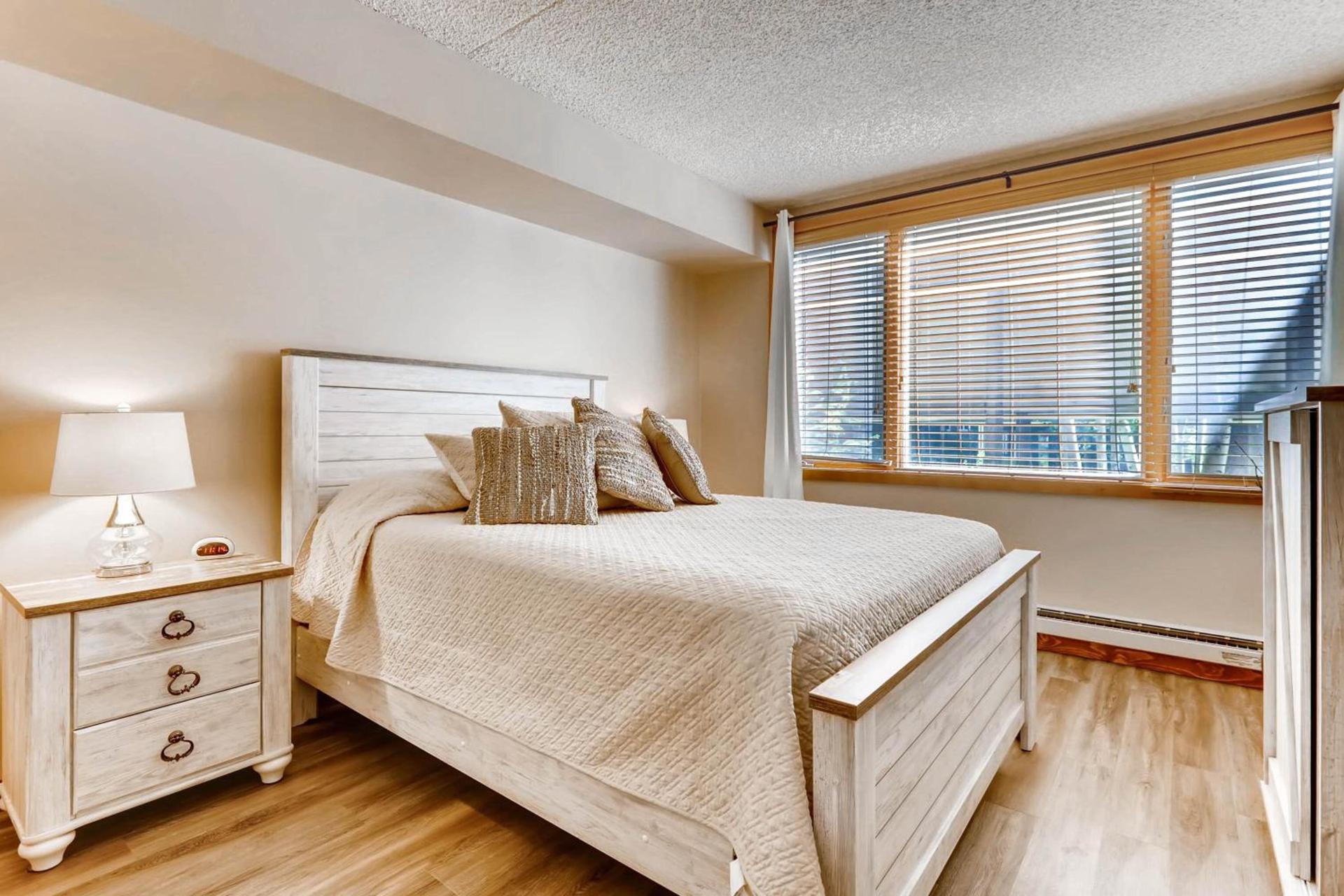 Evergreen Condominiums by Vail Resorts photo 95