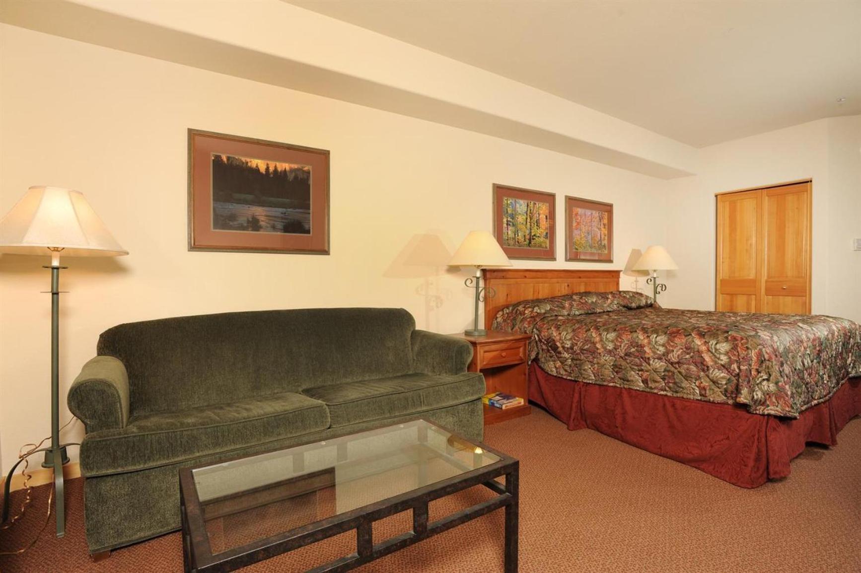 Gateway Mountain Lodge, A Vail Resorts Property photo 22