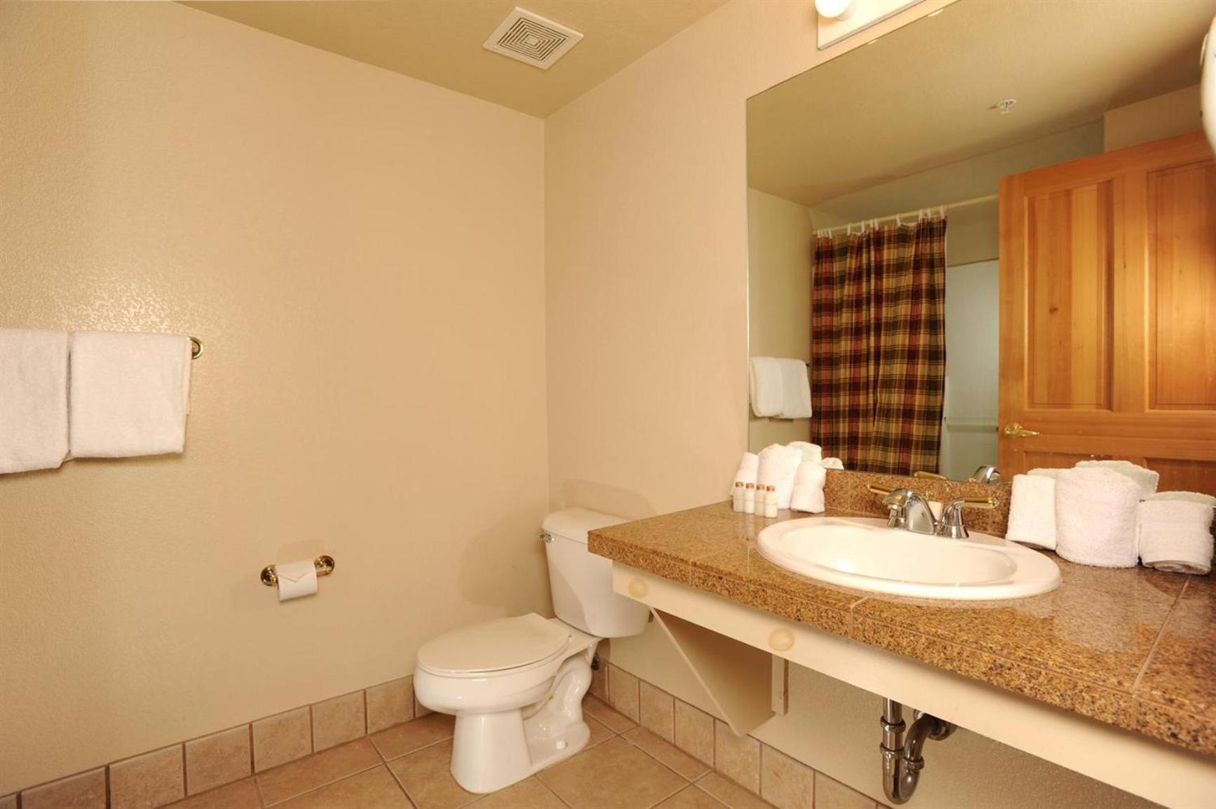 Gateway Mountain Lodge, A Vail Resorts Property photo 24