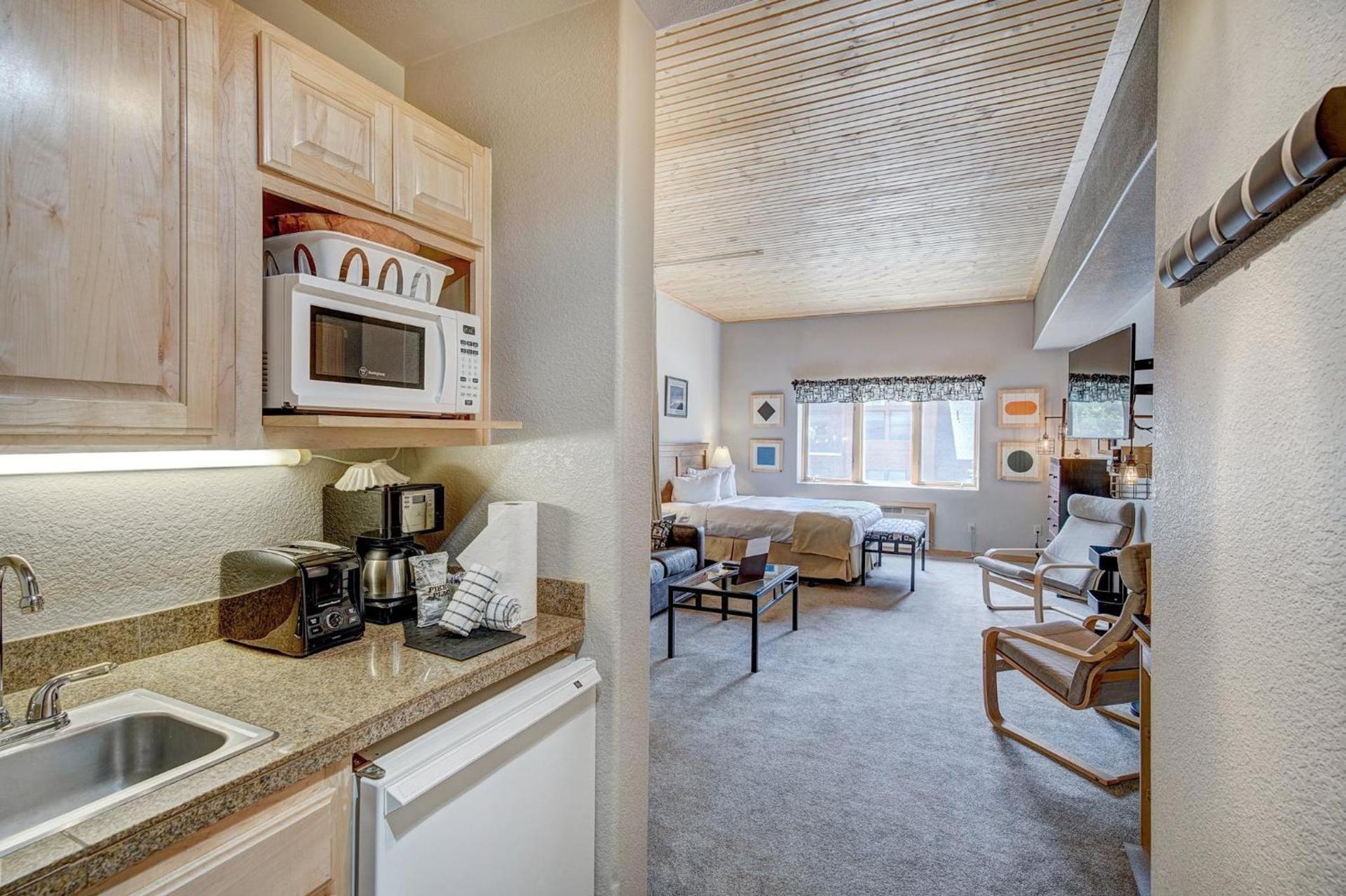 Gateway Mountain Lodge, A Vail Resorts Property photo 31