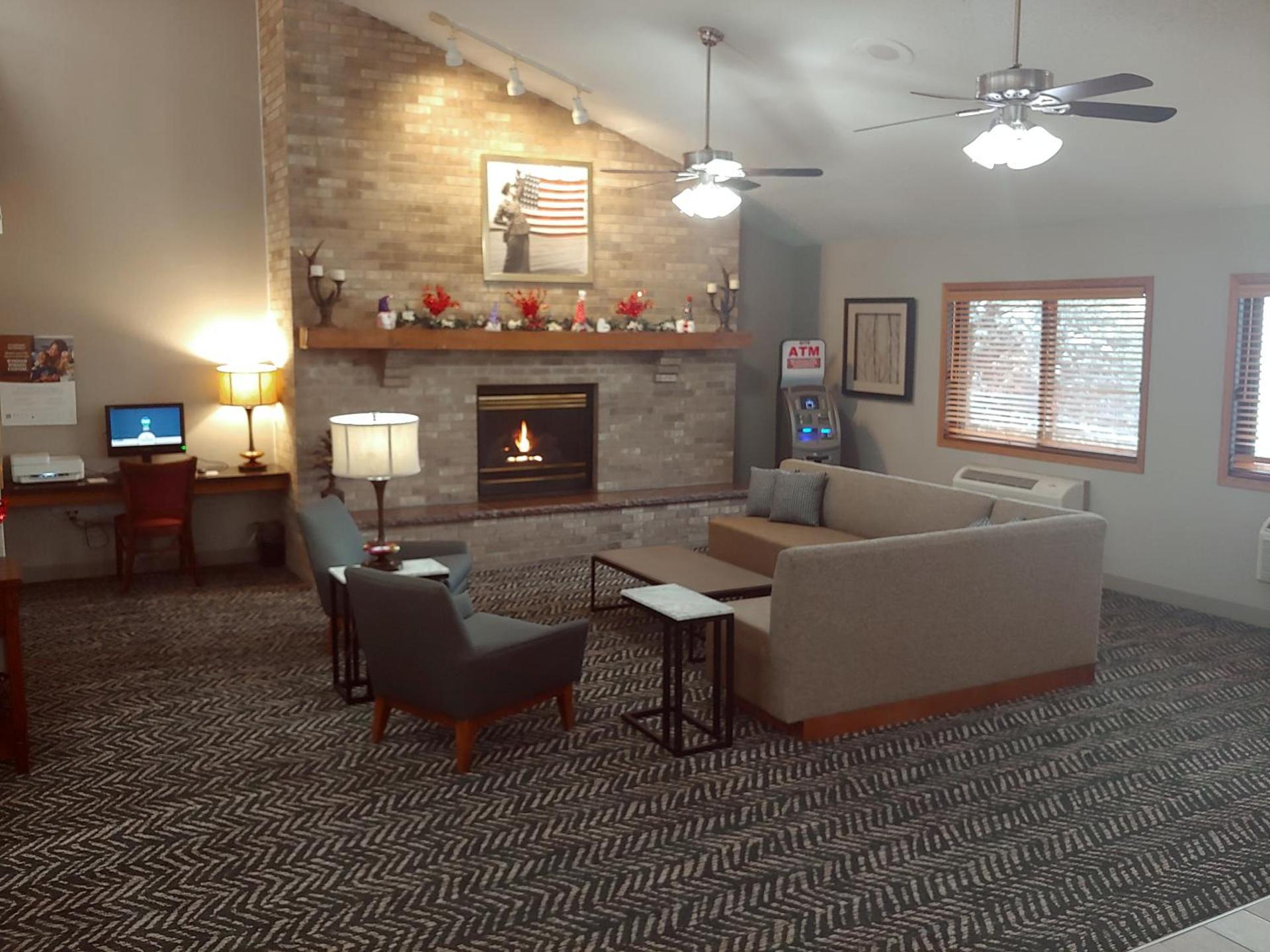 AmericInn by Wyndham Dickinson photo 3