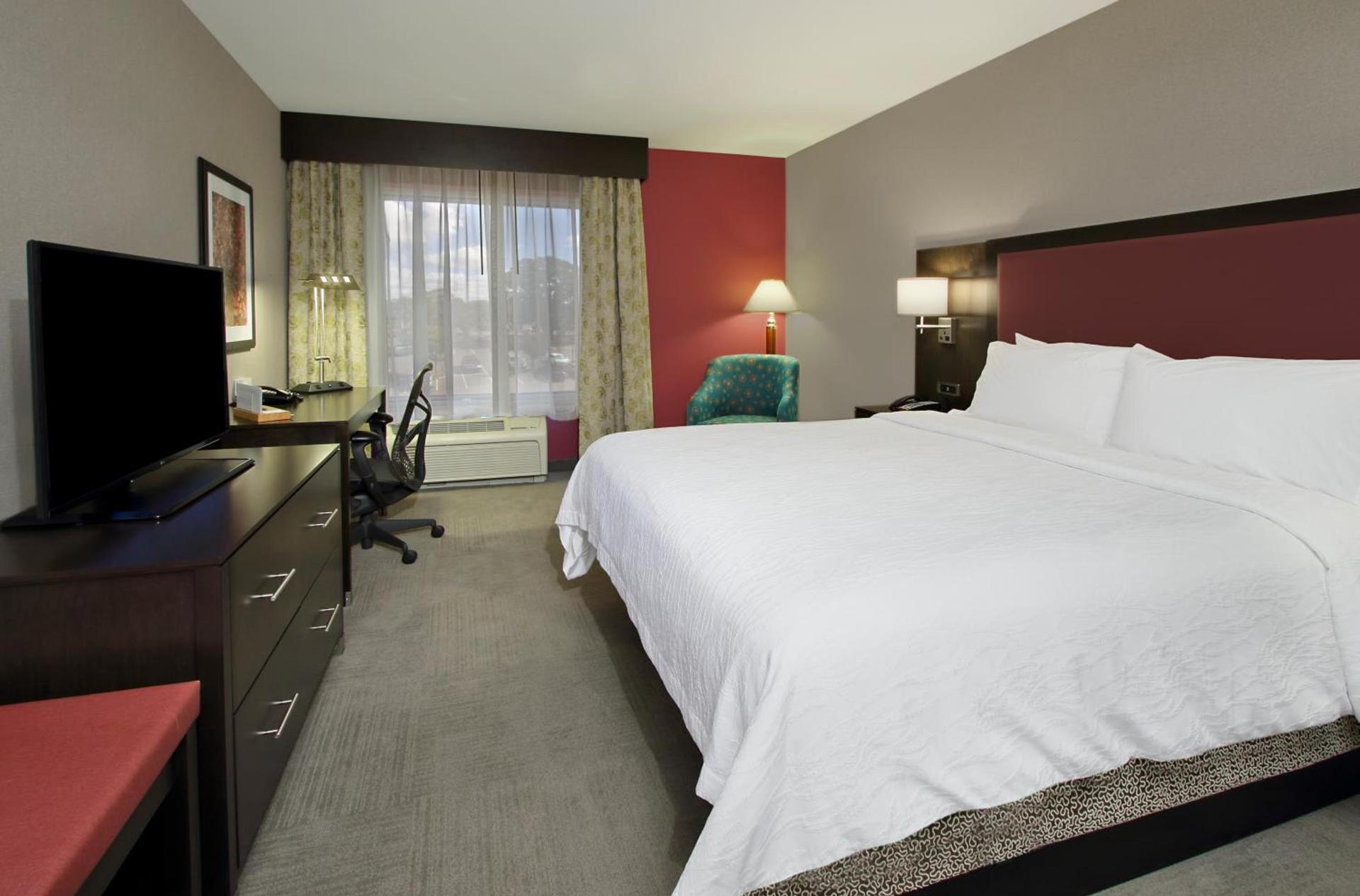 Hilton Garden Inn Sonoma County Airport photo 3