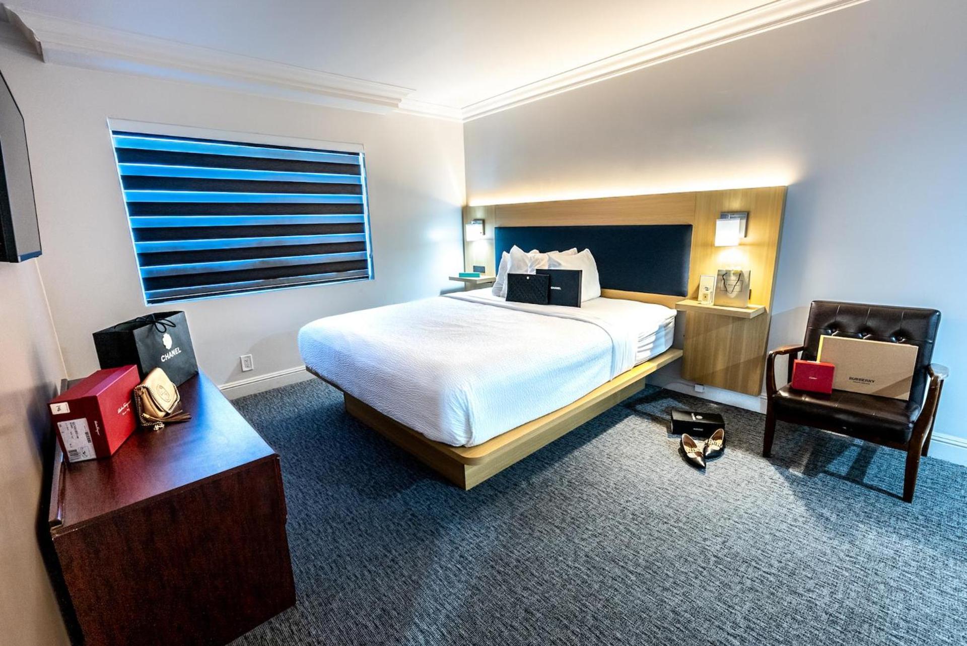 The Live Hotel photo 11