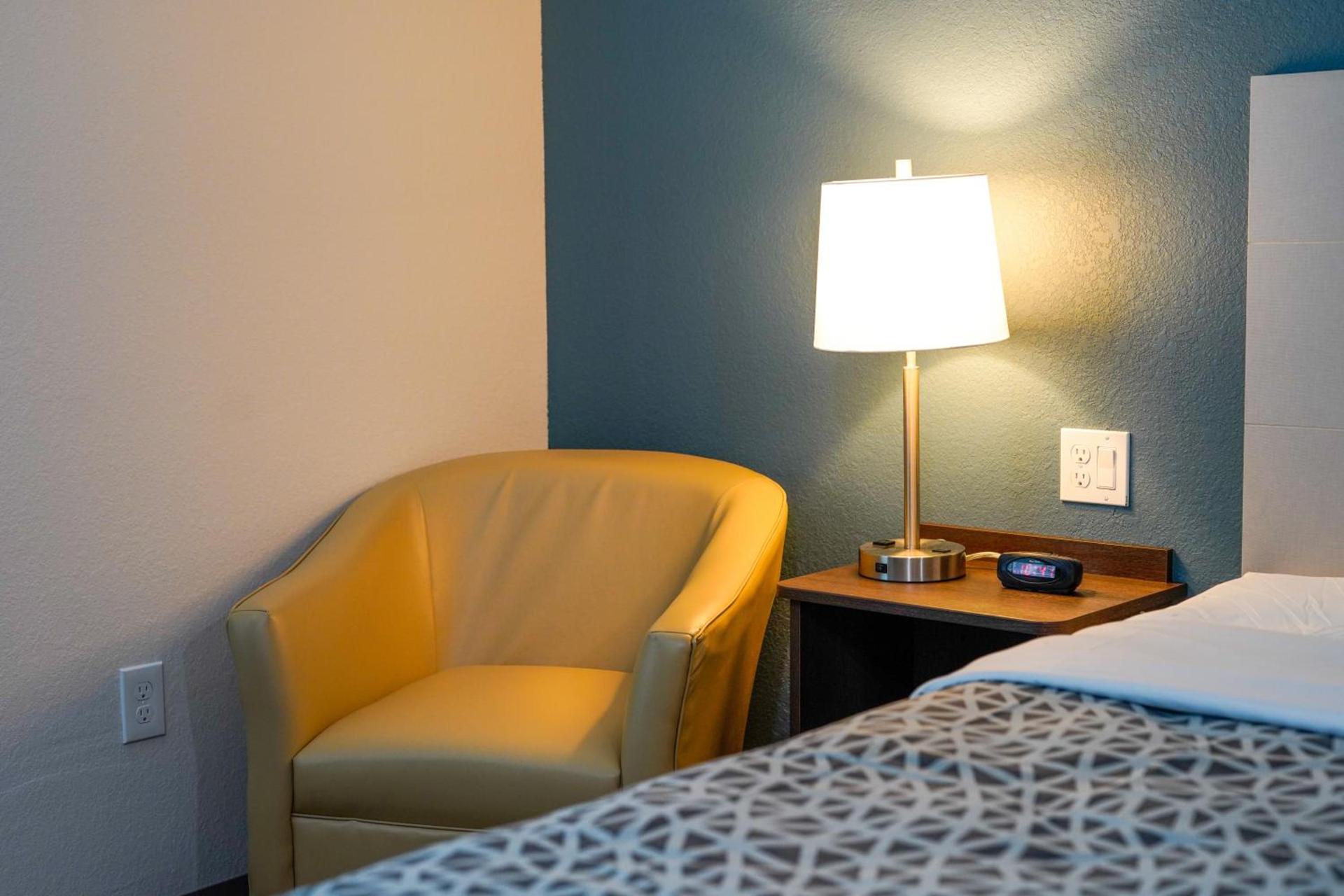 WoodSpring Suites Hudson Port Richey photo 36