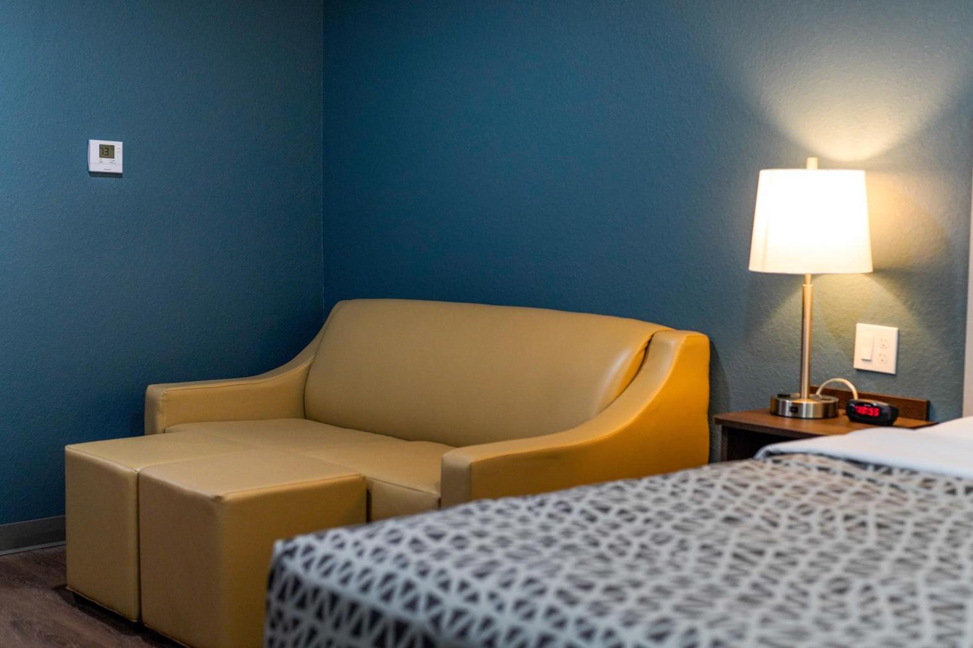 WoodSpring Suites Hudson Port Richey photo 43