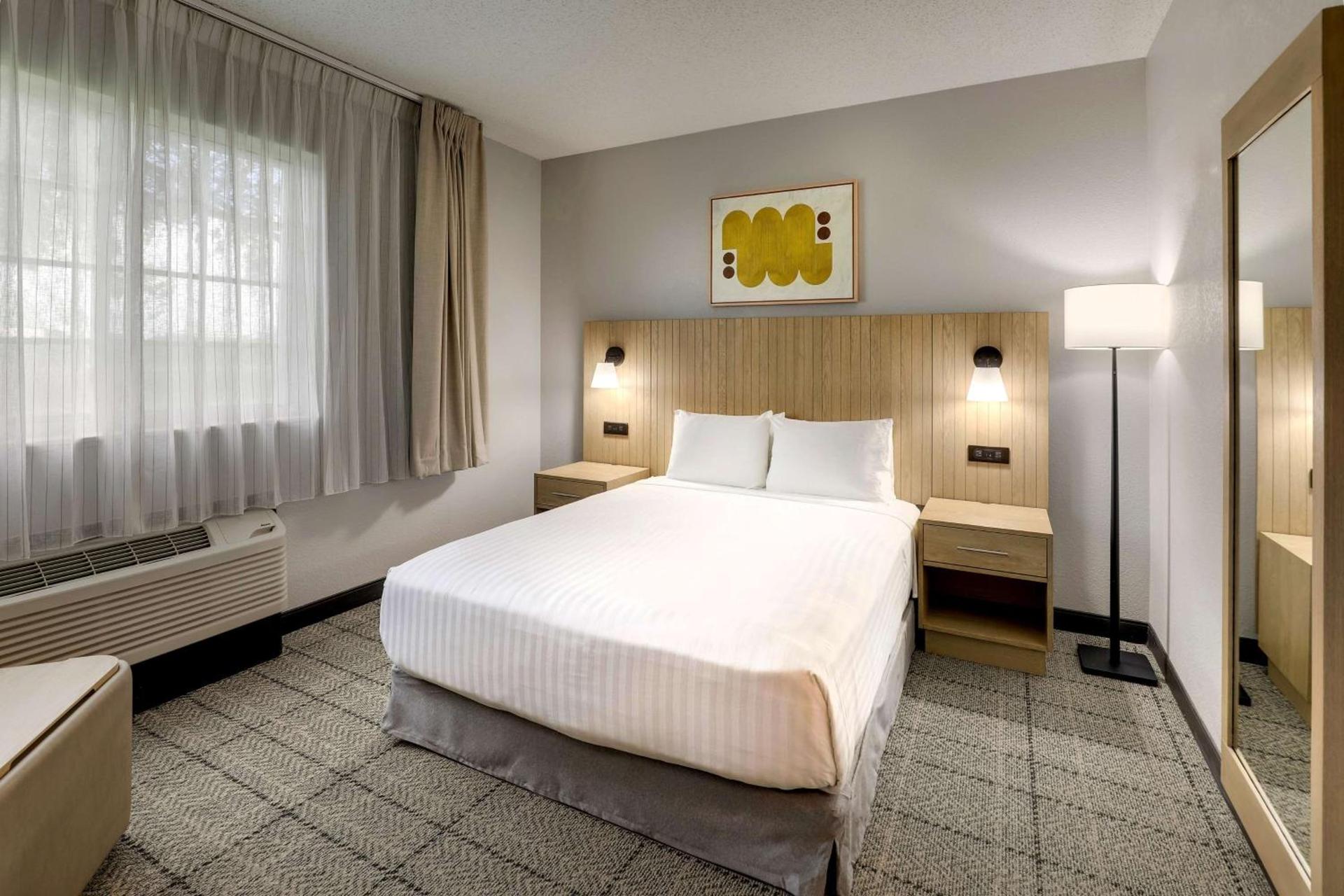 Sonesta Simply Suites Miami Airport Doral photo 21
