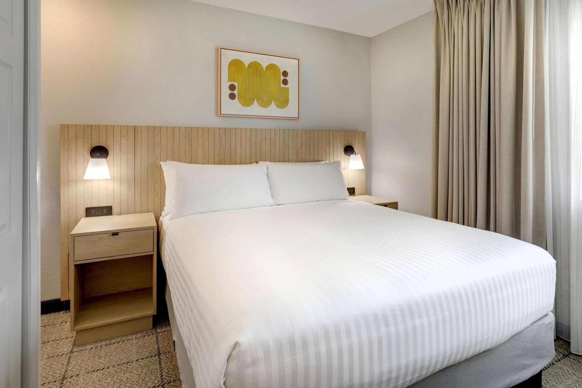 Sonesta Simply Suites Miami Airport Doral photo 22