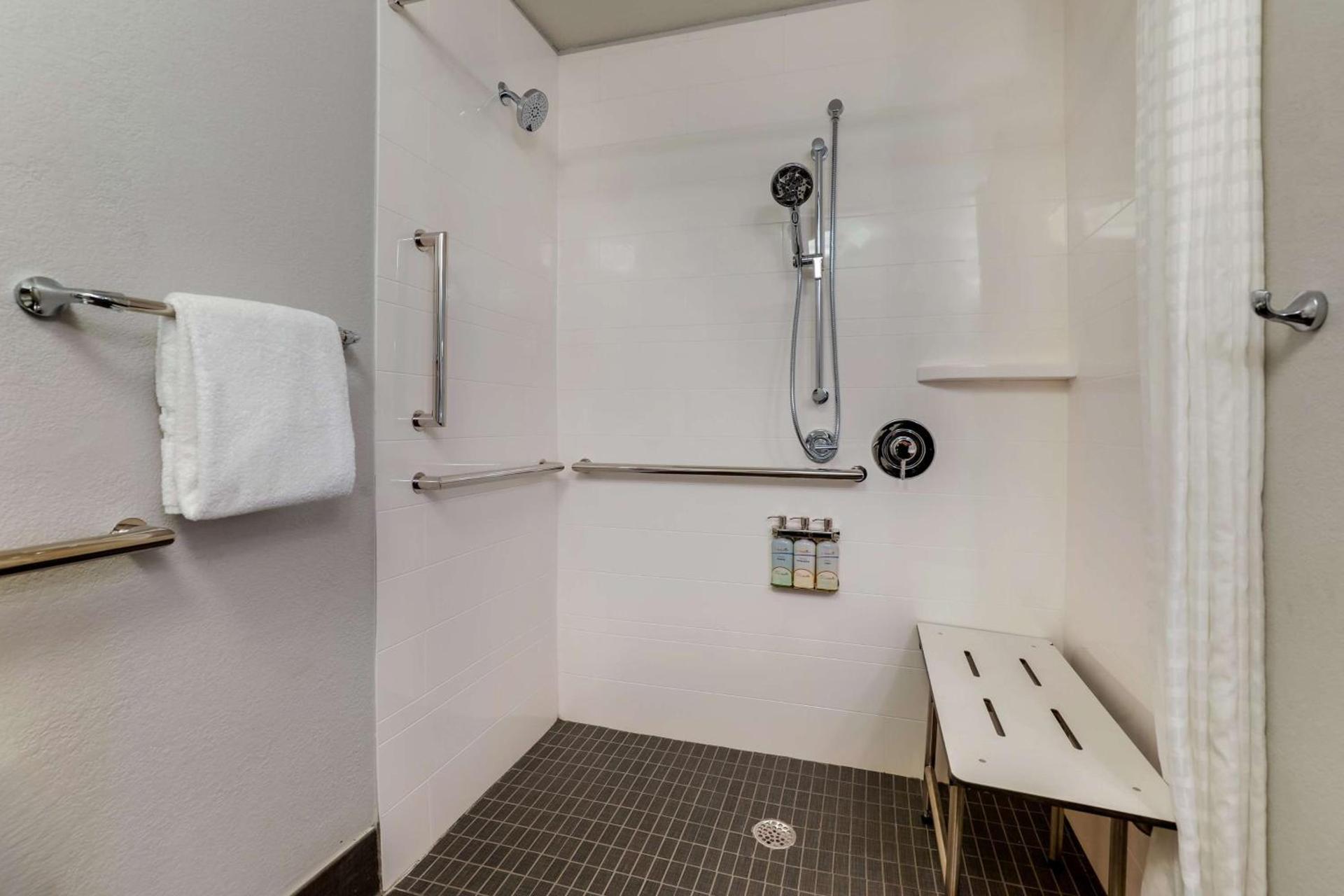 Sonesta Simply Suites Miami Airport Doral photo 30