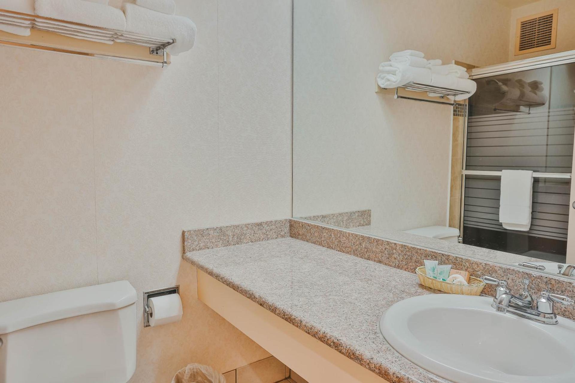 Hotel International photo 12