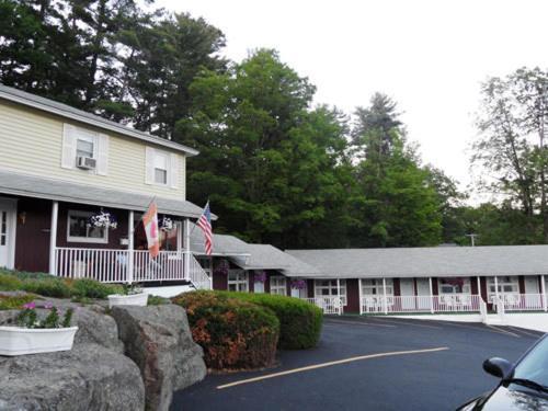 Pinebrook Motel photo 14