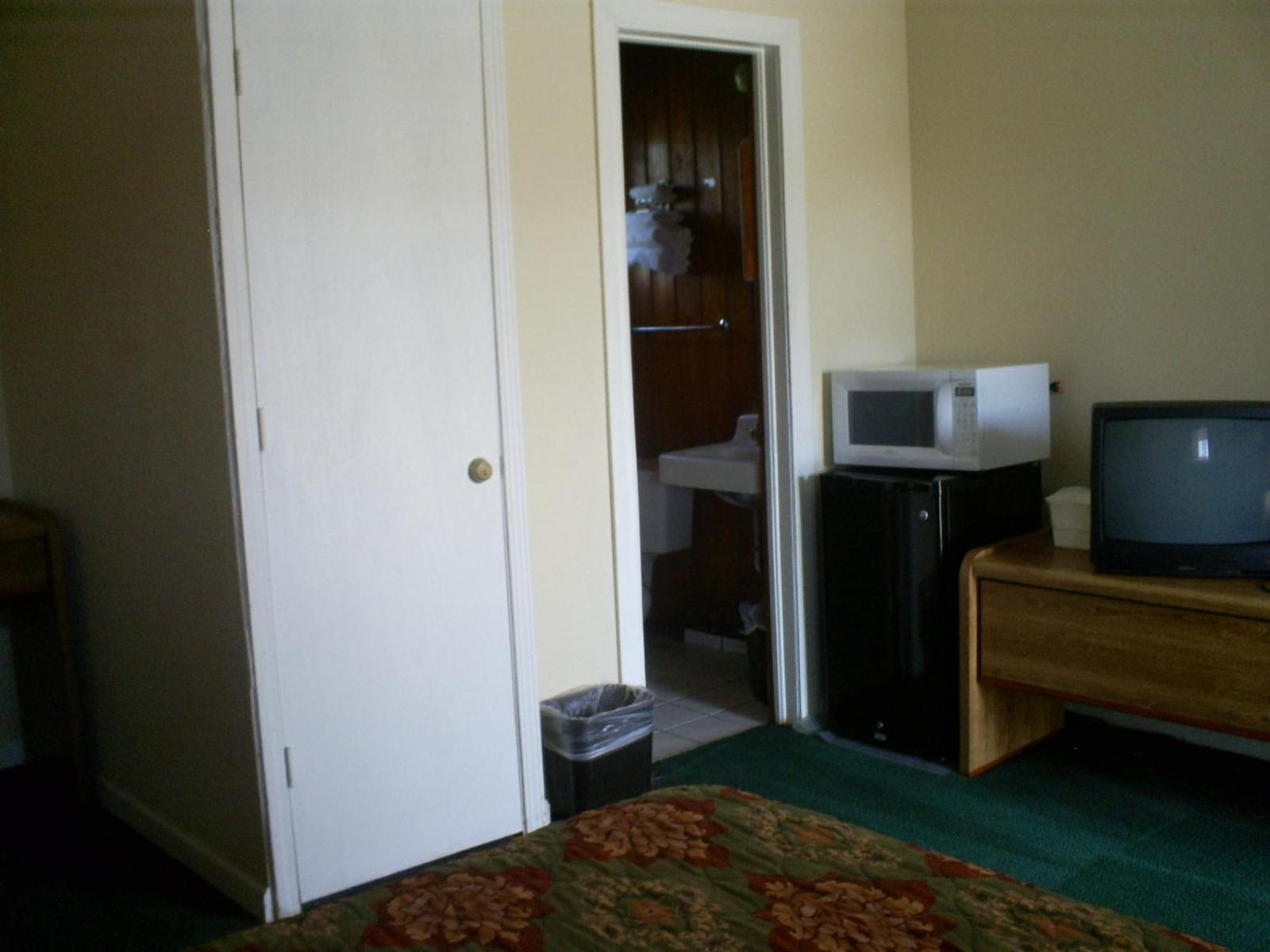 Crestview Inn photo 9