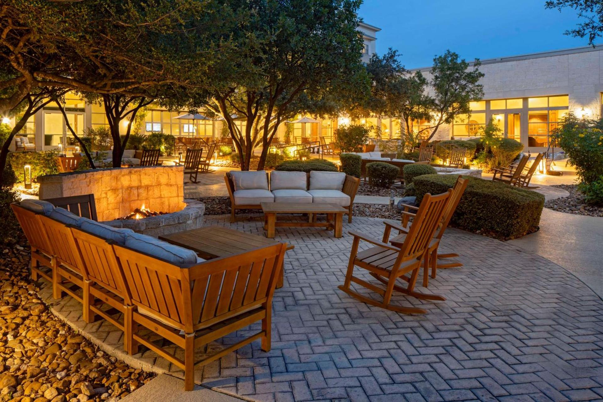 Hilton San Antonio Hill Country photo 3