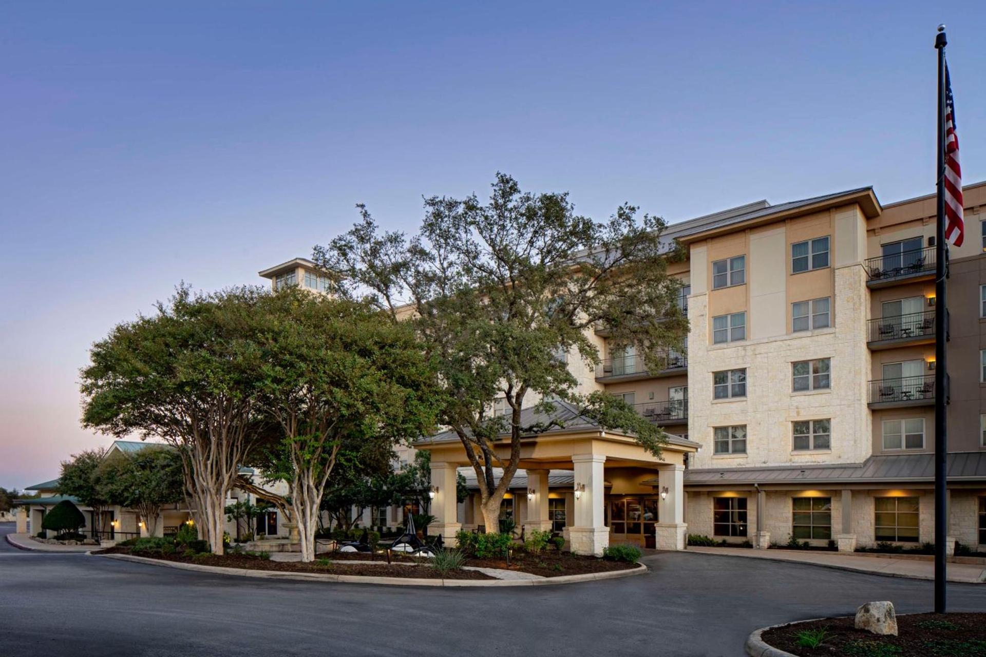 Hilton San Antonio Hill Country photo 5