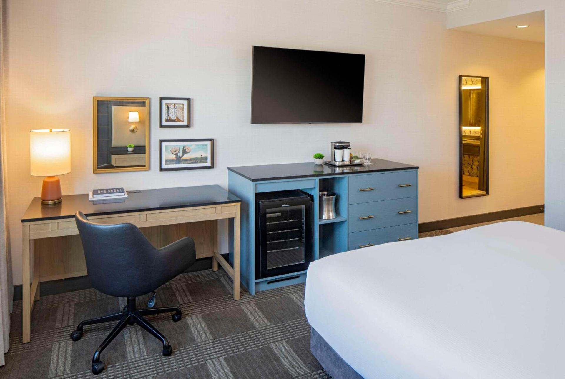 Hilton San Antonio Hill Country photo 40