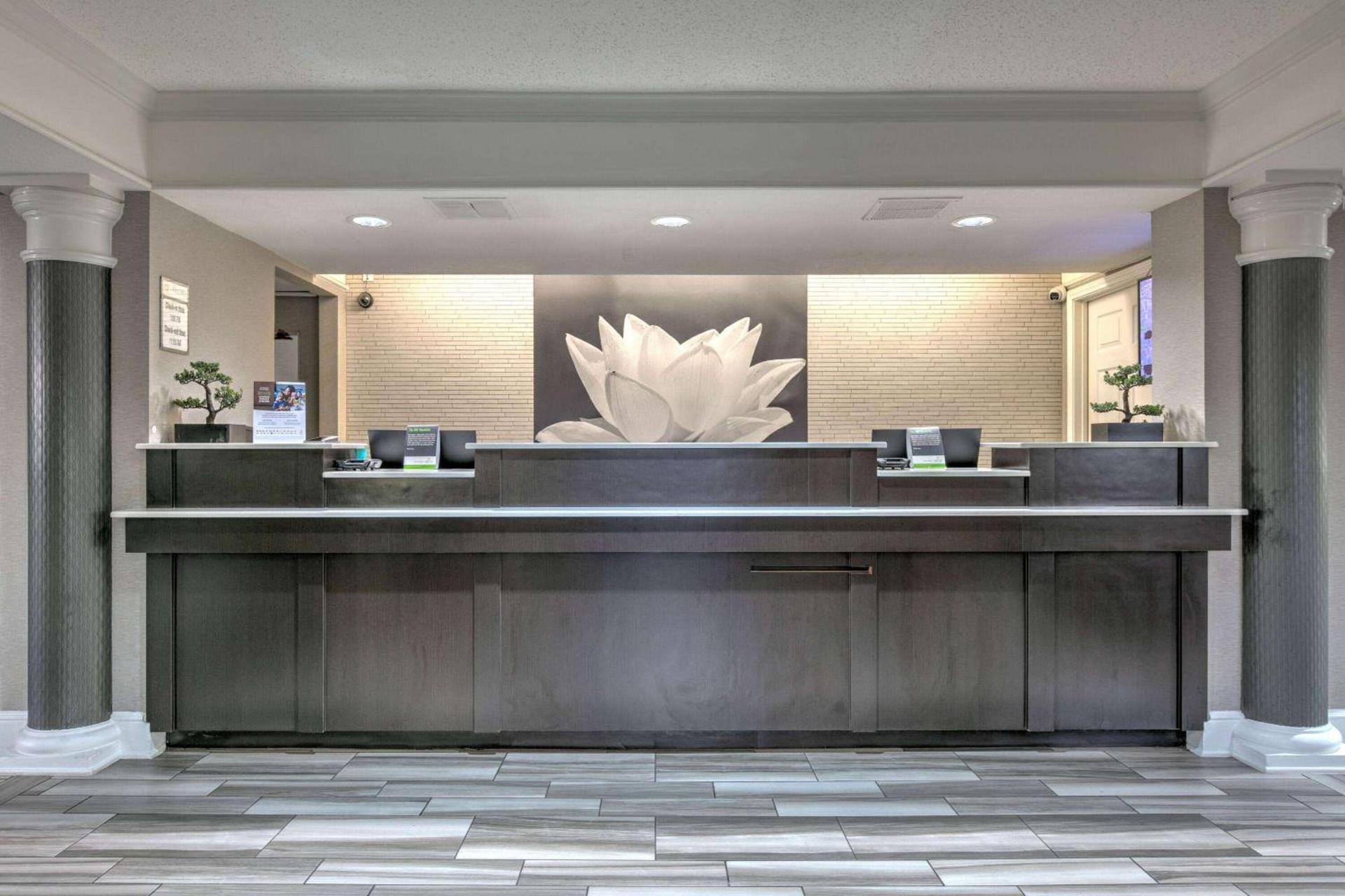 La Quinta Inn by Wyndham Dallas Uptown photo 39