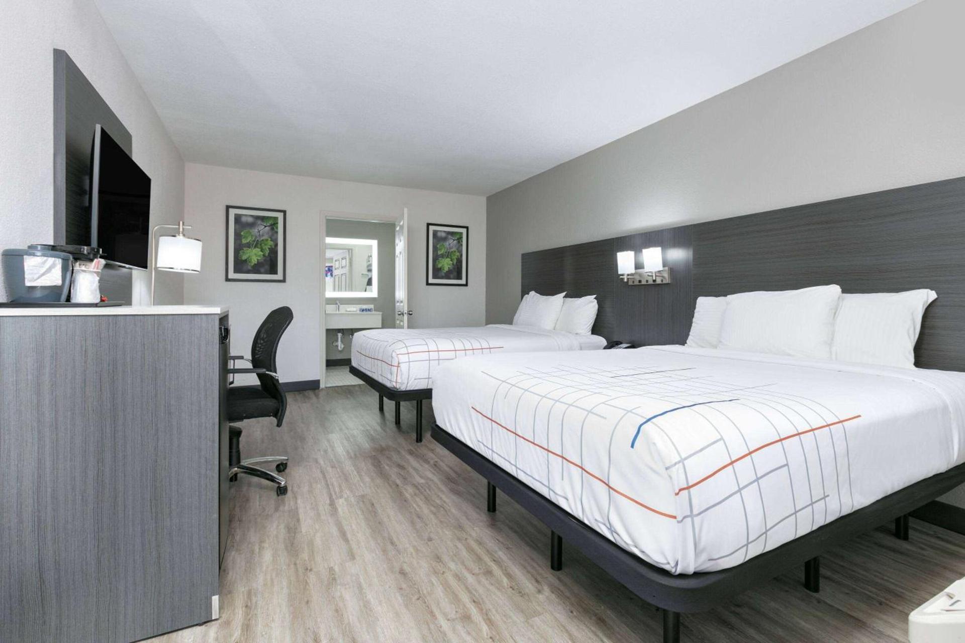 La Quinta Inn by Wyndham Dallas Uptown photo 19