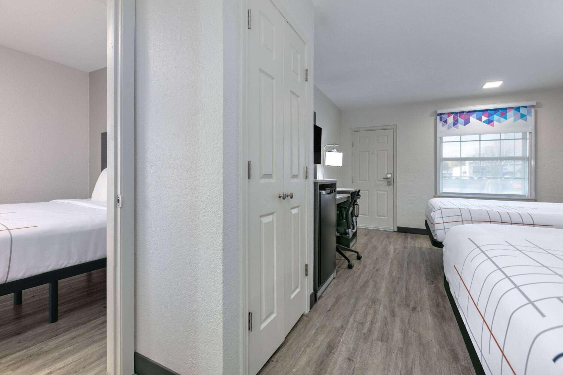 La Quinta Inn by Wyndham Dallas Uptown photo 80