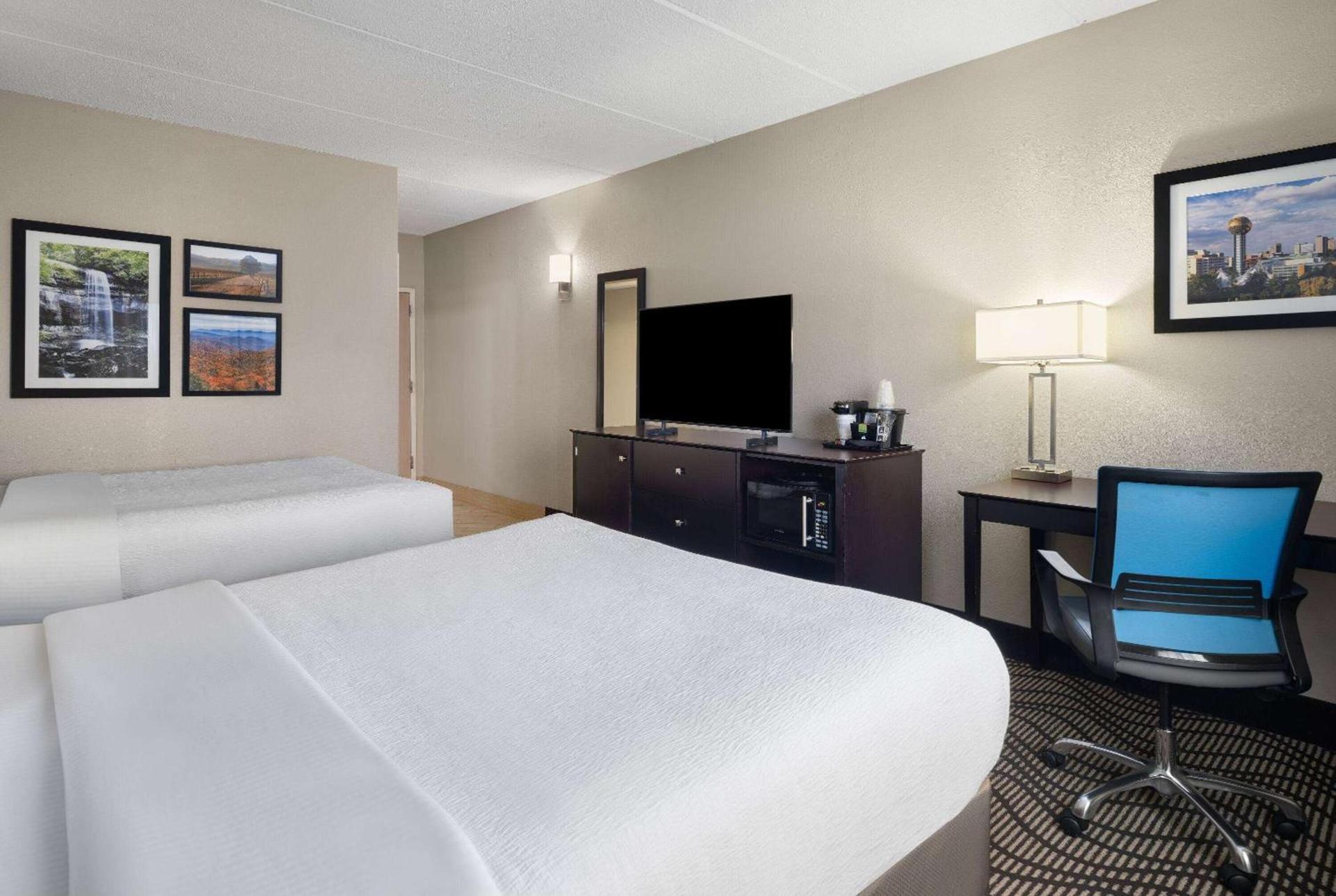 La Quinta by Wyndham Knoxville Airport photo 17