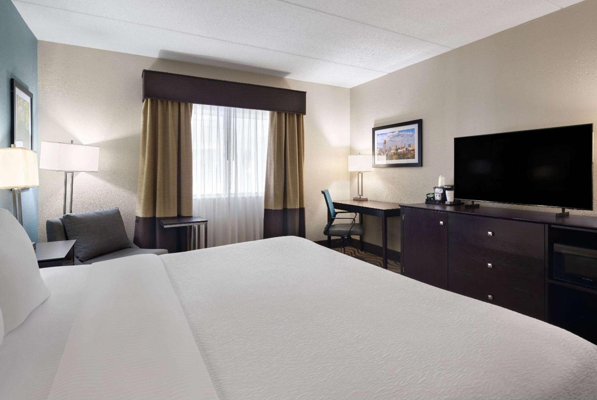 La Quinta by Wyndham Knoxville Airport photo 20