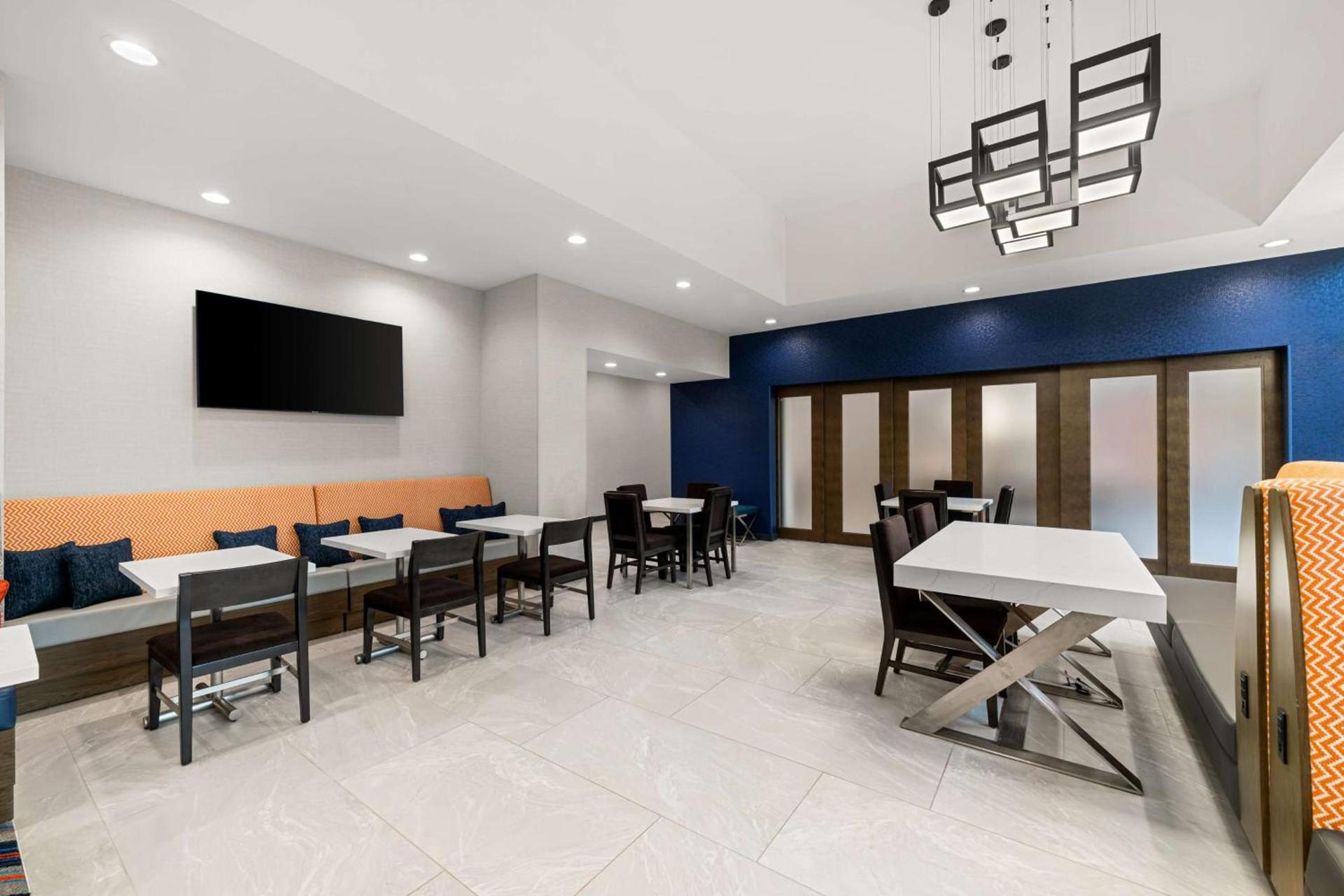 Hampton Inn & Suites Bessemer Birmingham photo 12