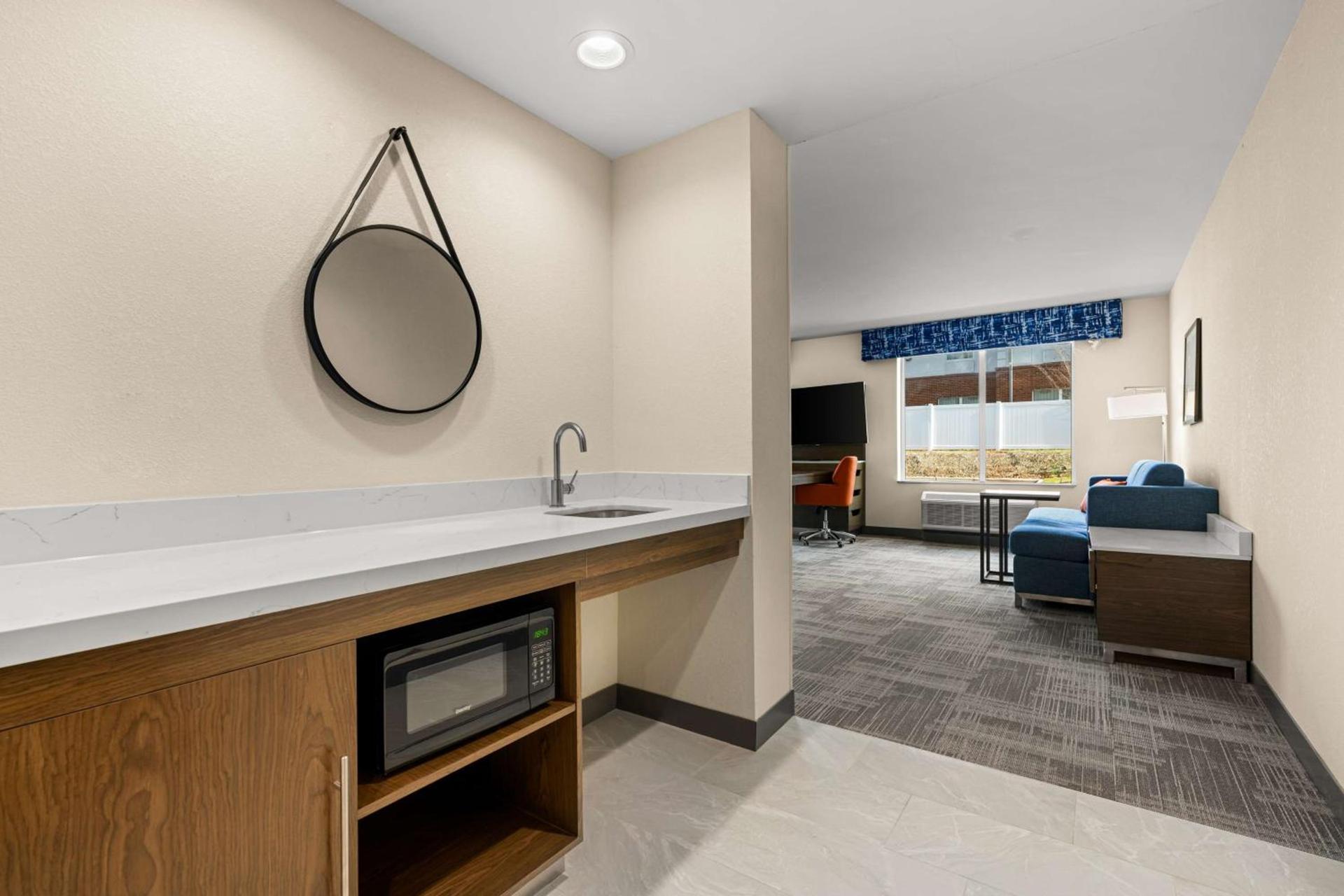 Hampton Inn & Suites Bessemer Birmingham photo 21