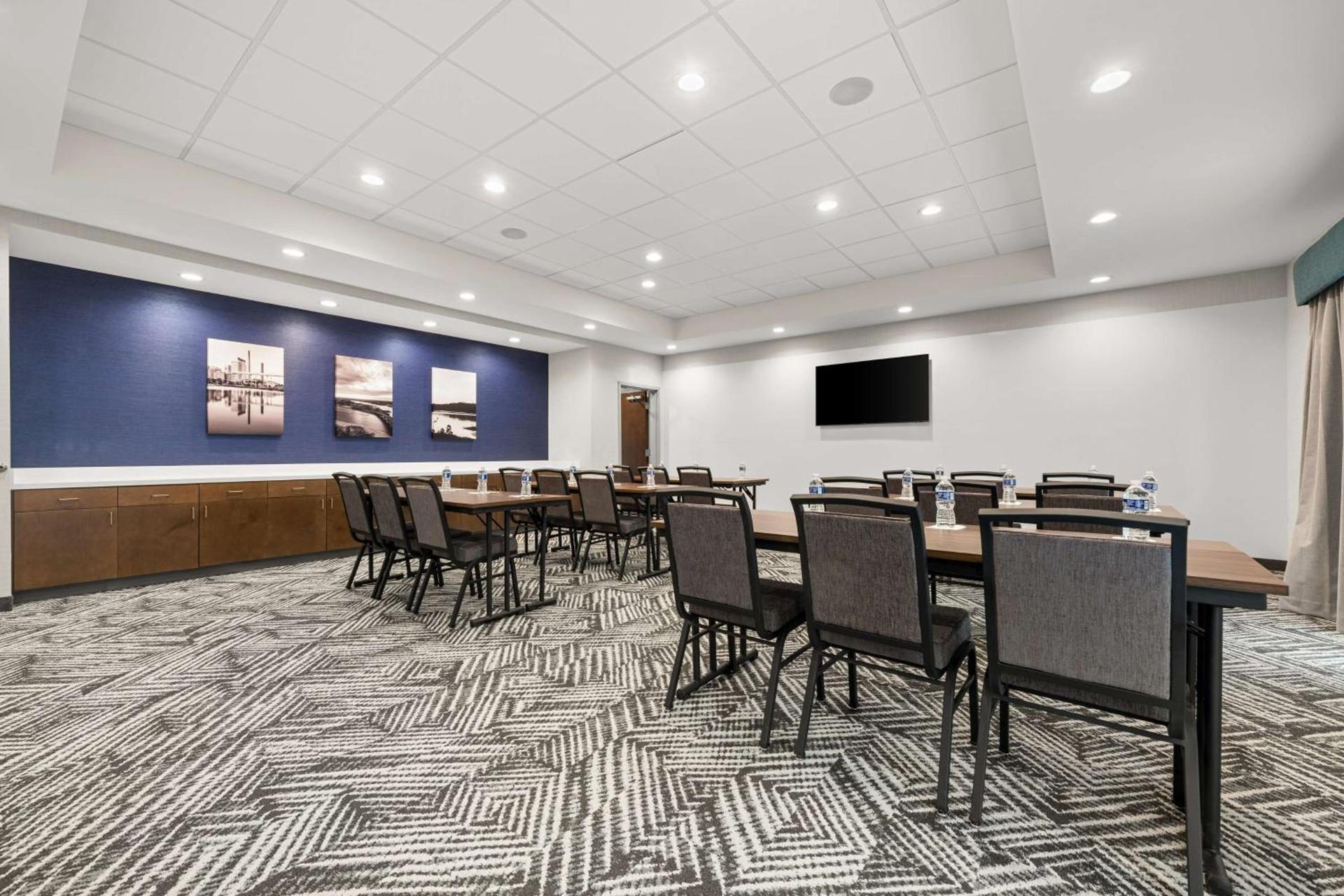 Hampton Inn & Suites Bessemer Birmingham photo 30