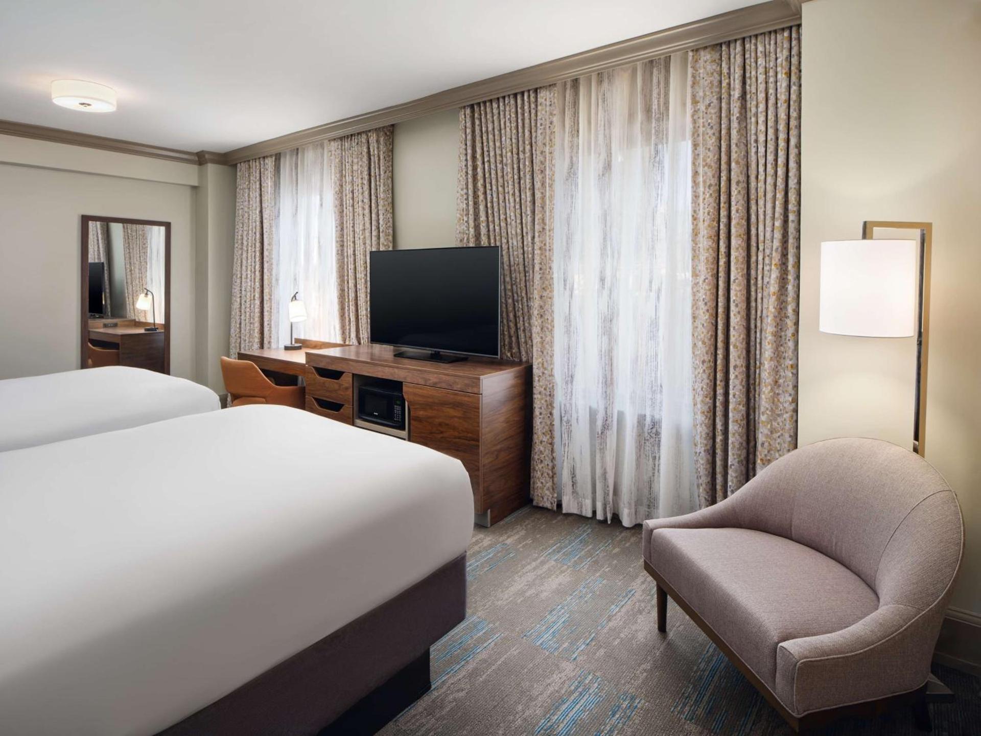 Hampton Inn & Suites New Orleans Canal St. French Quarter photo 19