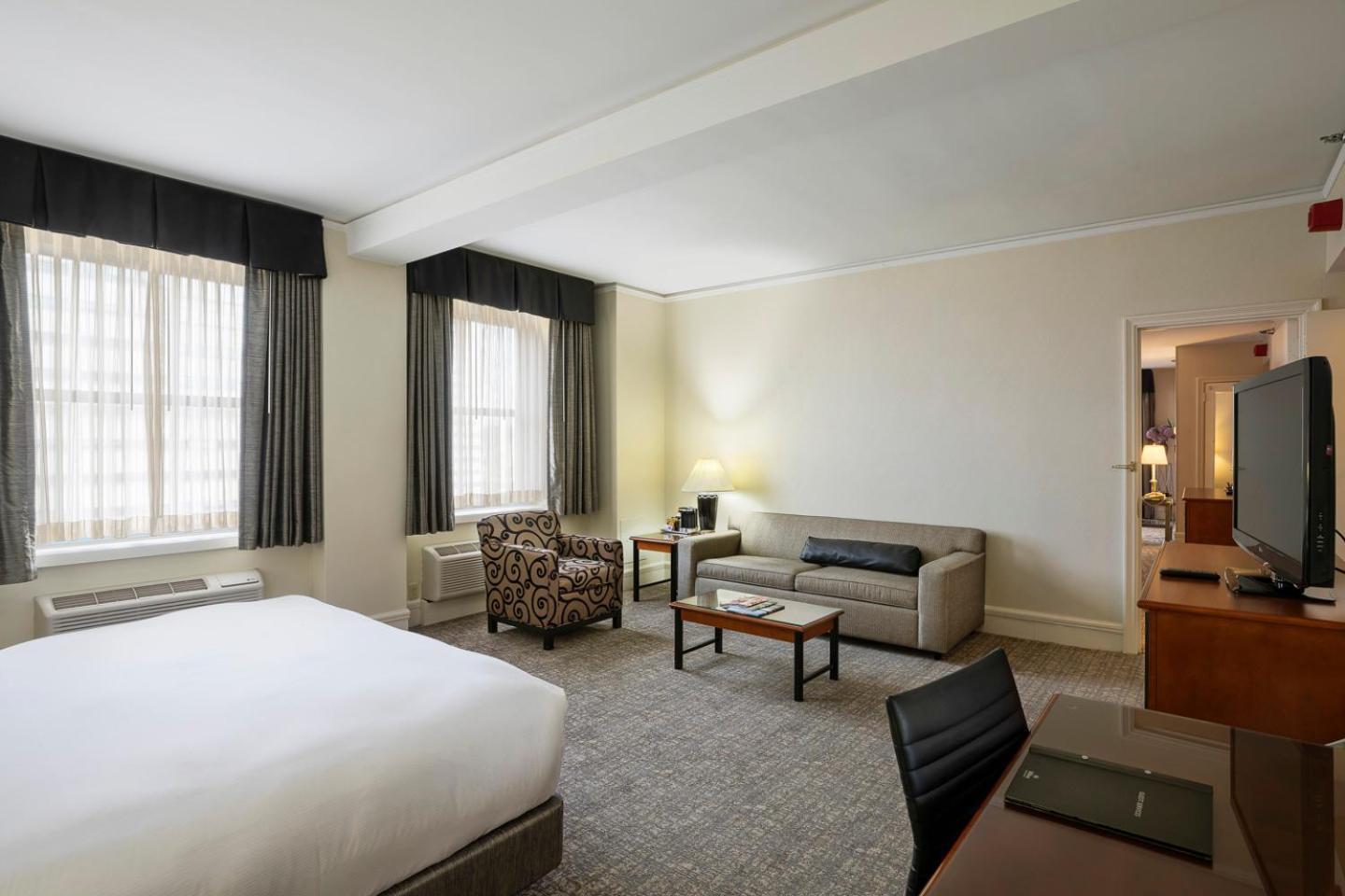 Hilton Cincinnati Netherland Plaza photo 60