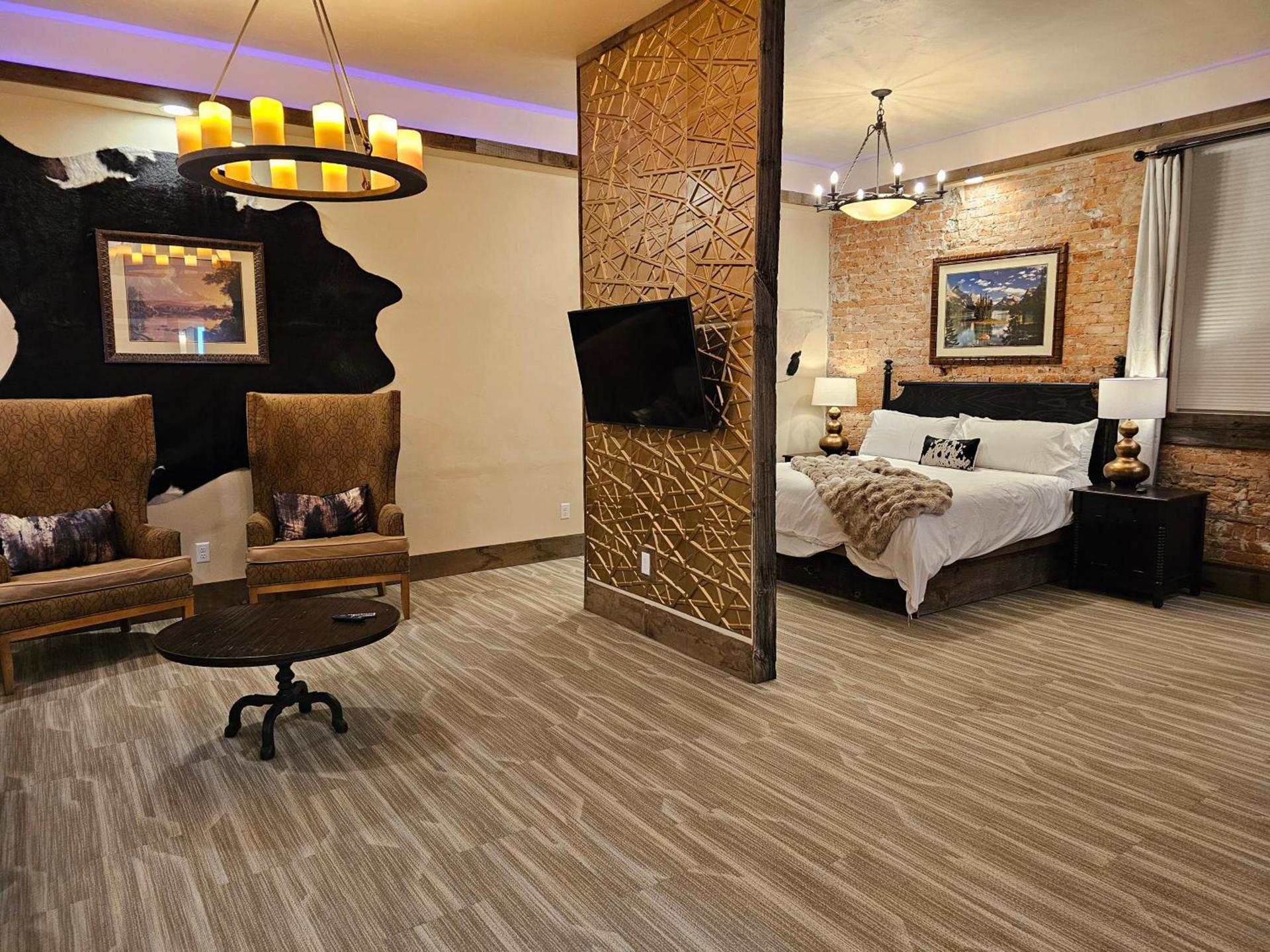 Eaglescape Suites and Event Center photo 7