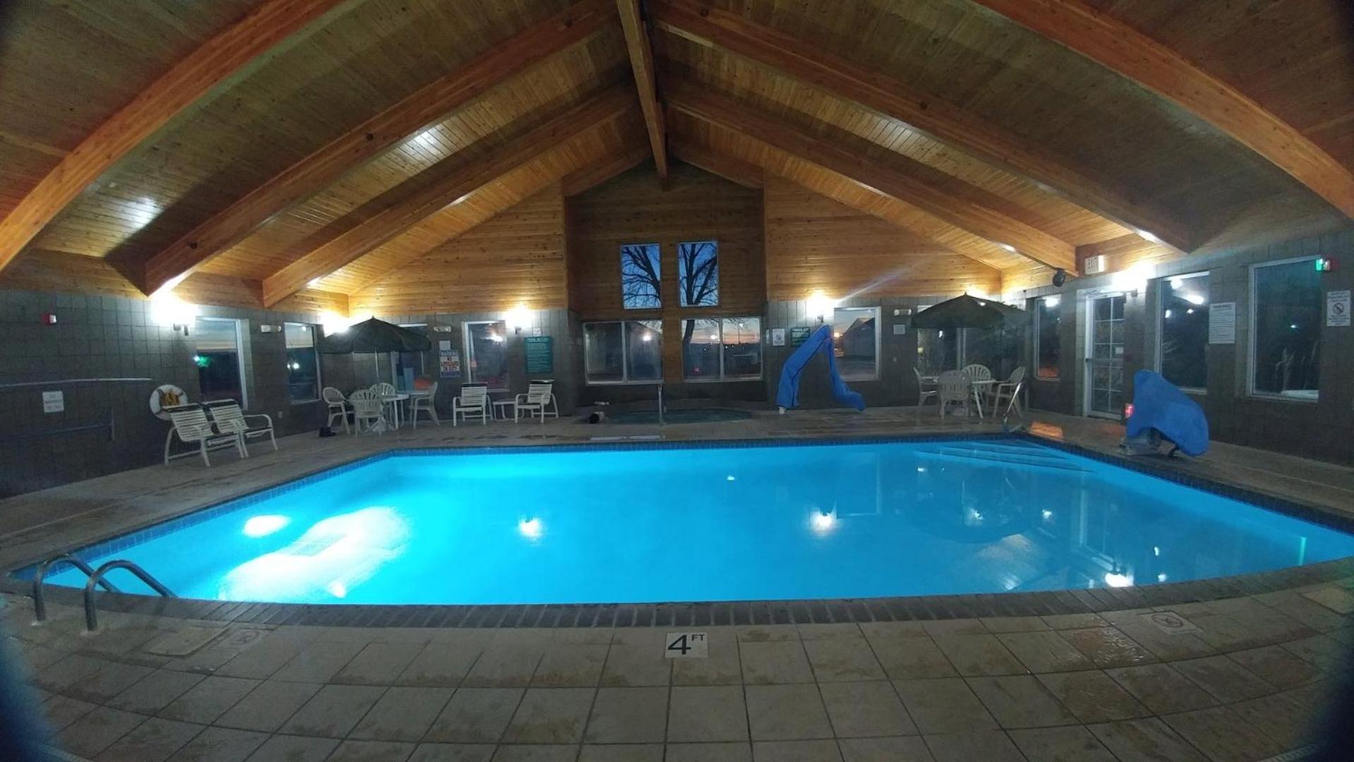 GrandStay Hotel & Suites photo 10