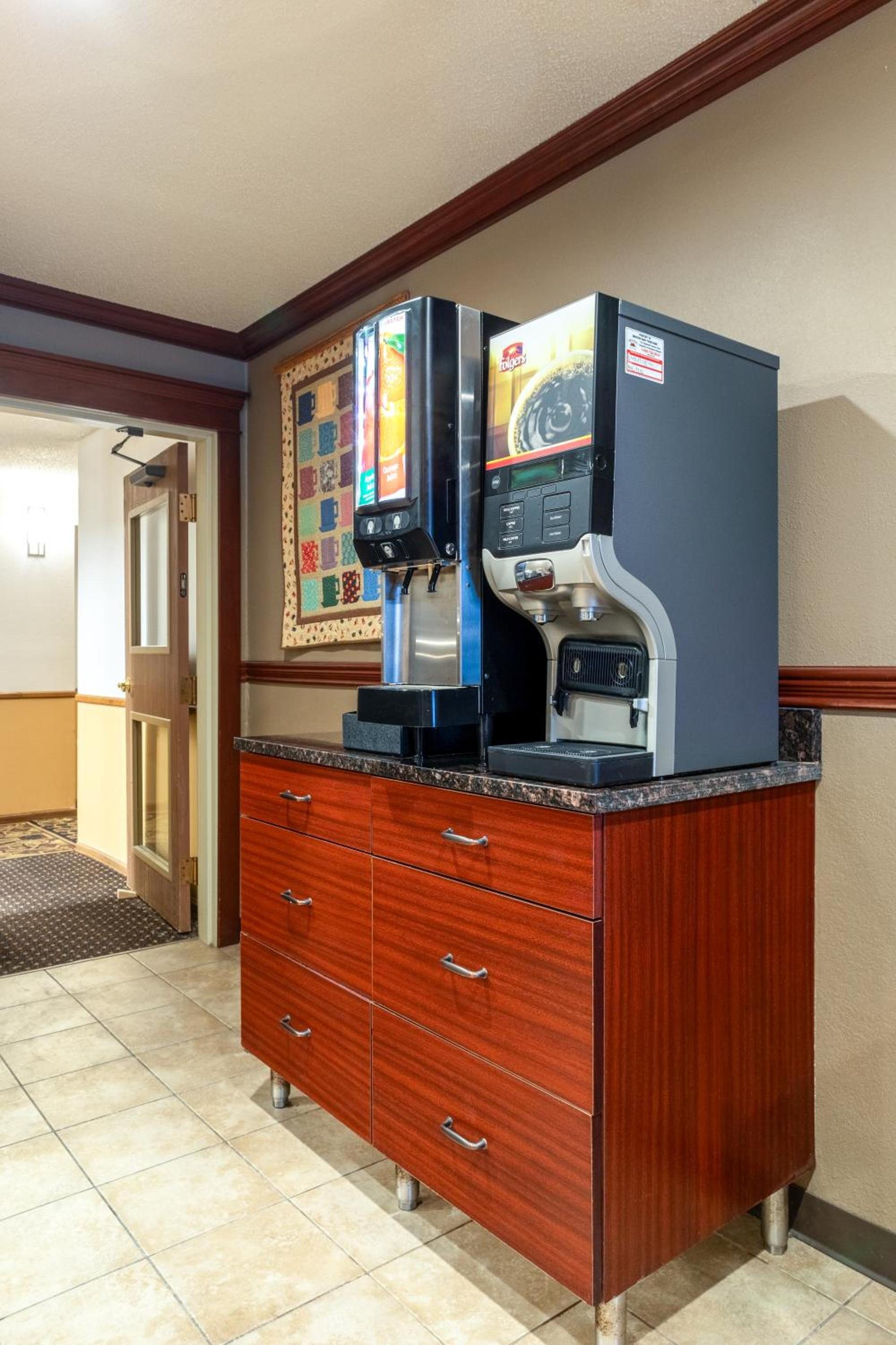 Norland Inn & Suites Roseau photo 14