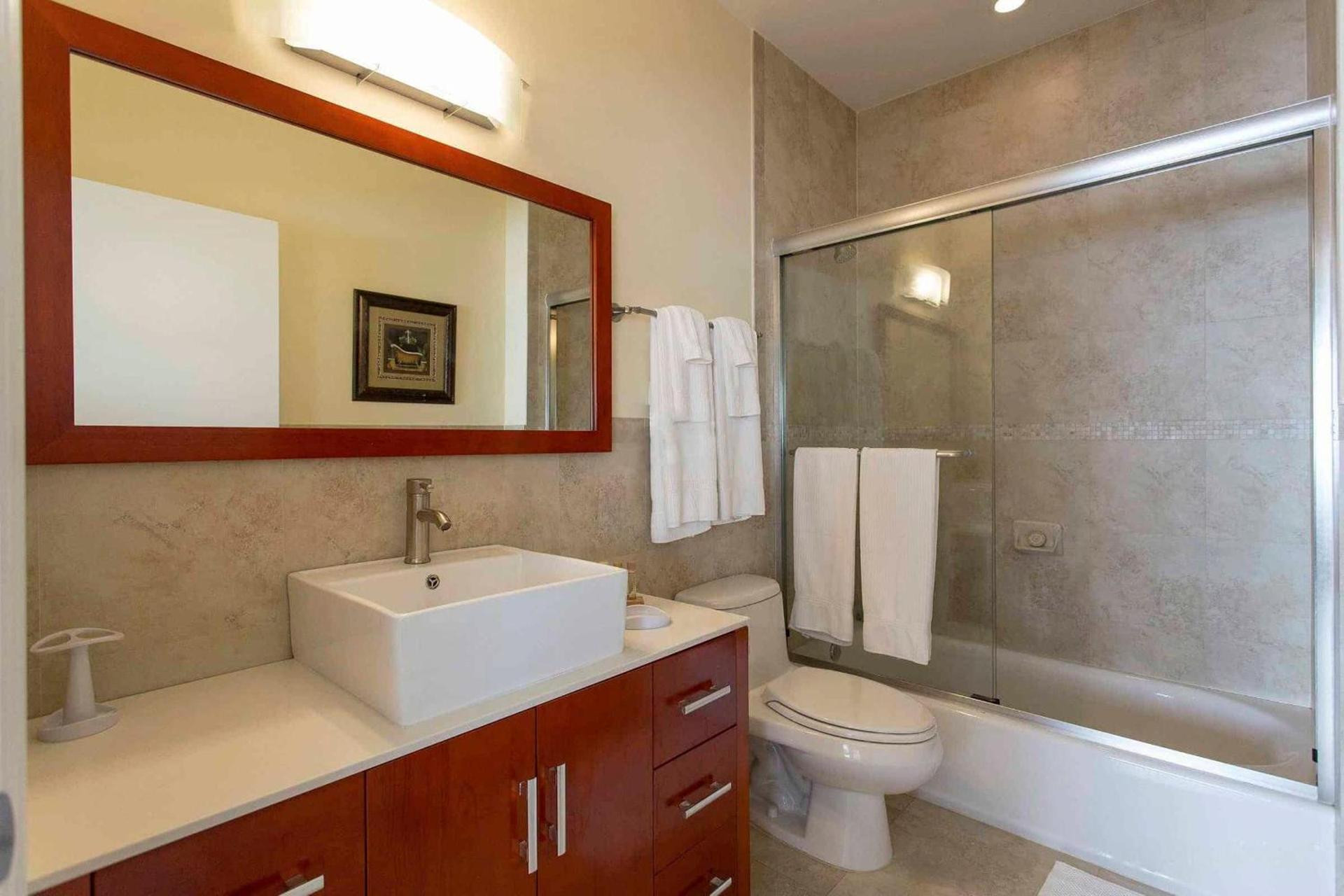 Westover Arms Hotel photo 63