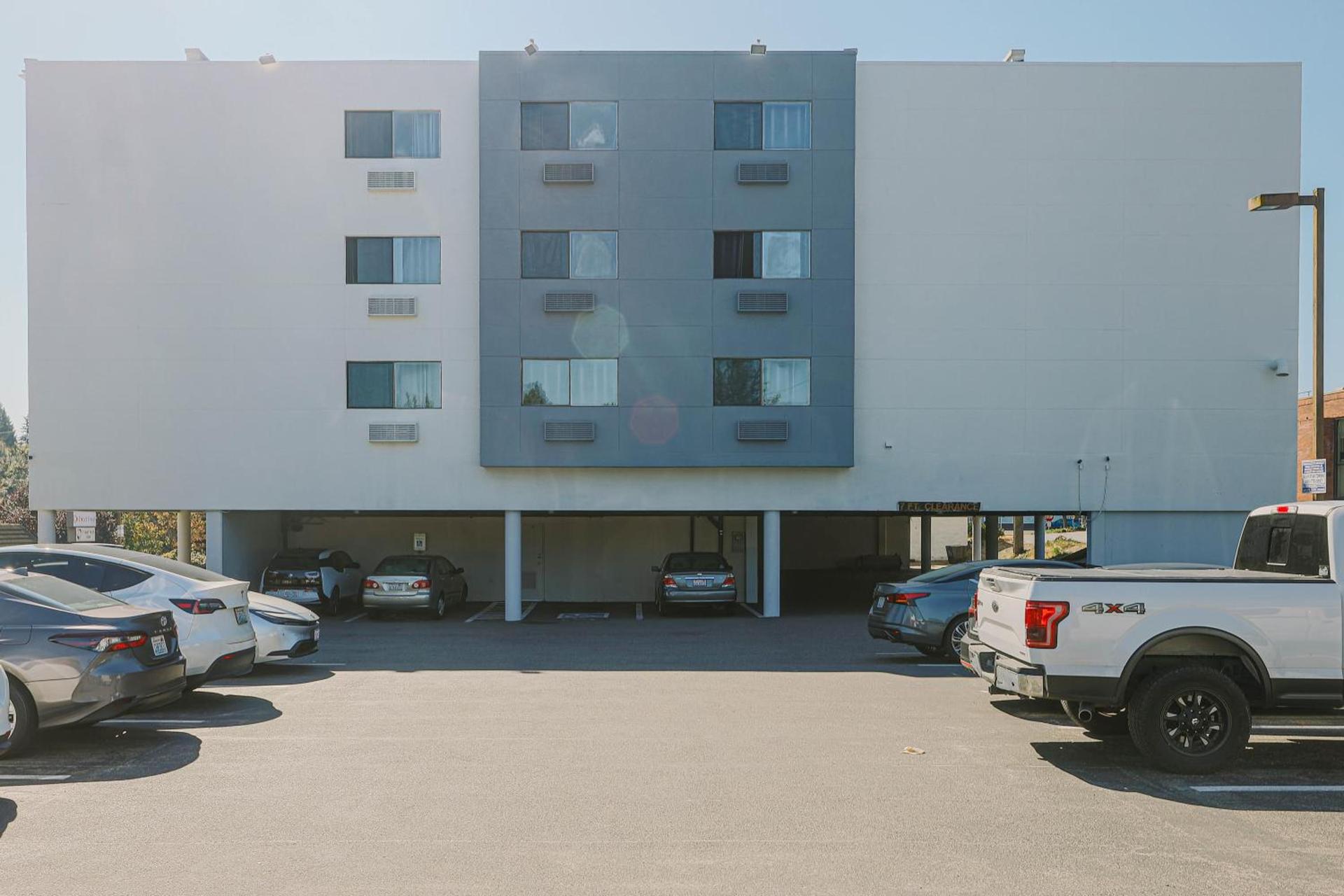Hotel International photo 14