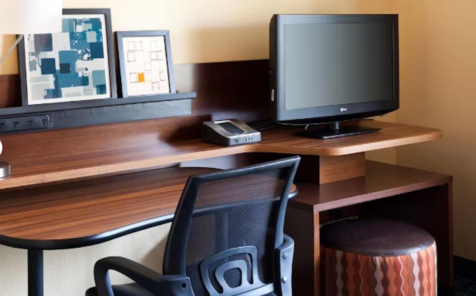 Country Inn & Suites by Radisson, Phoenix Airport, AZ photo 47