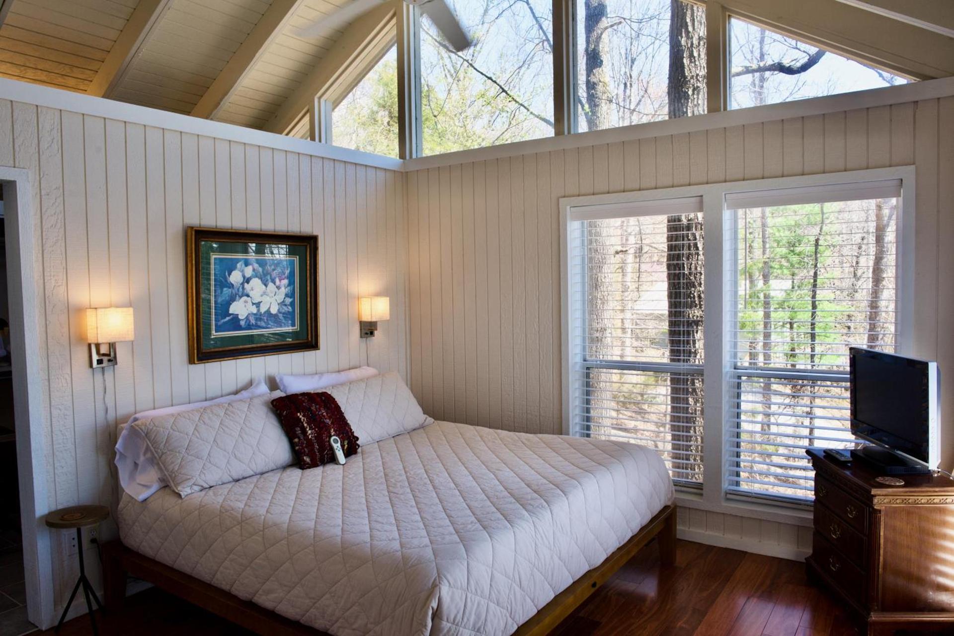 Beaver Lake Cottages photo 46