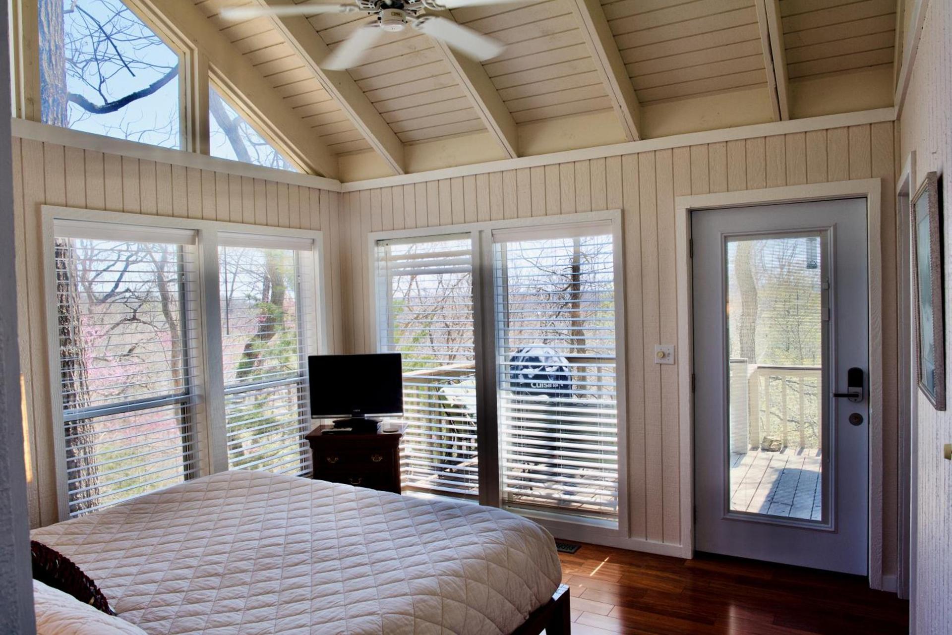 Beaver Lake Cottages photo 51