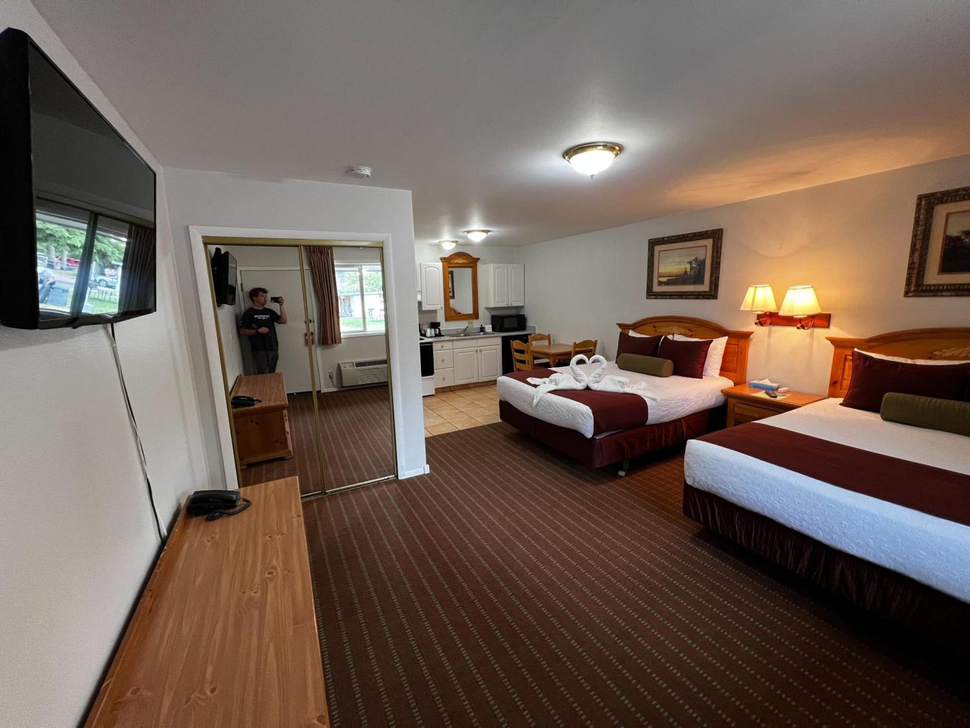 Alpine Motel photo 12