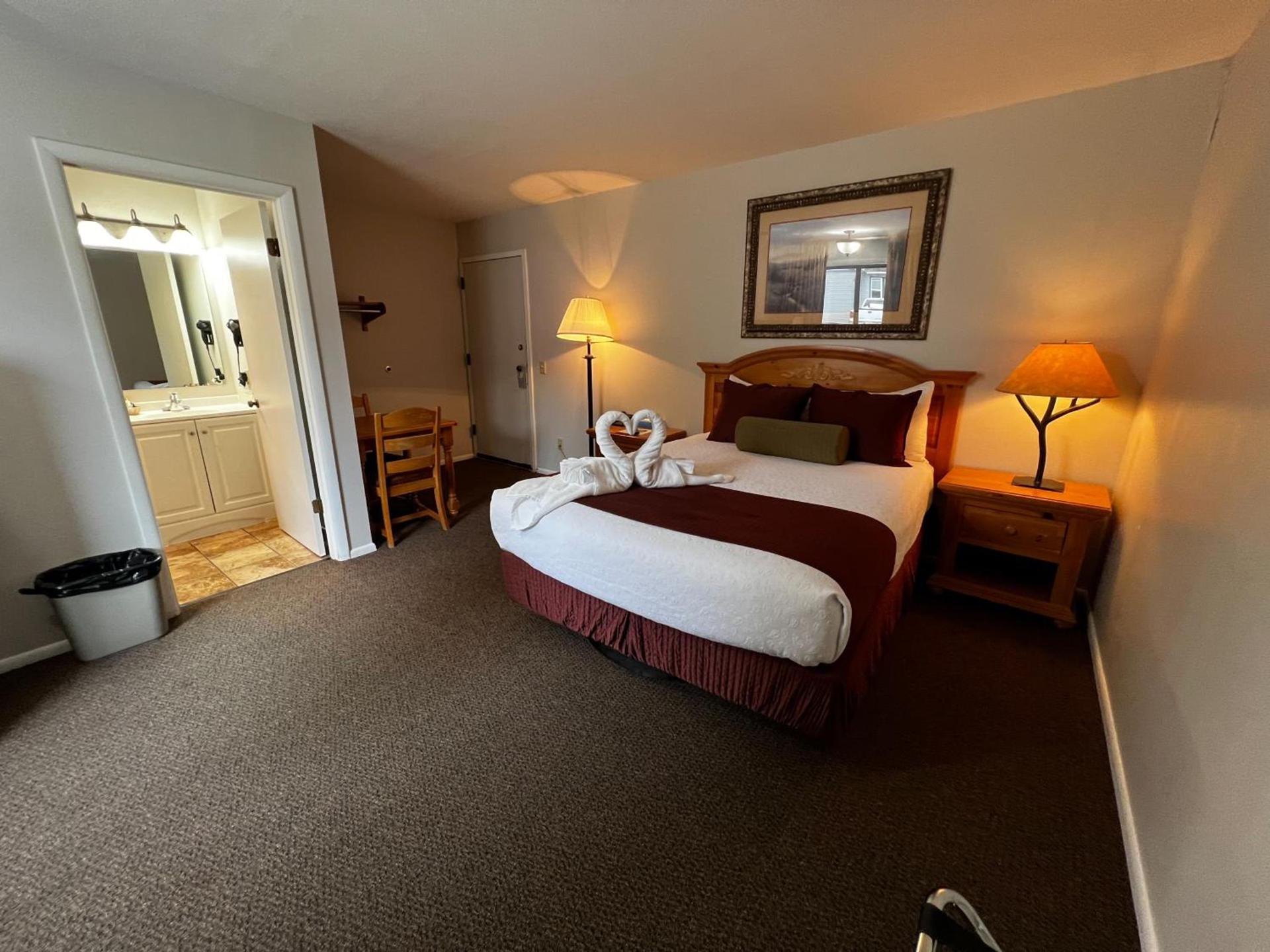 Alpine Motel photo 20