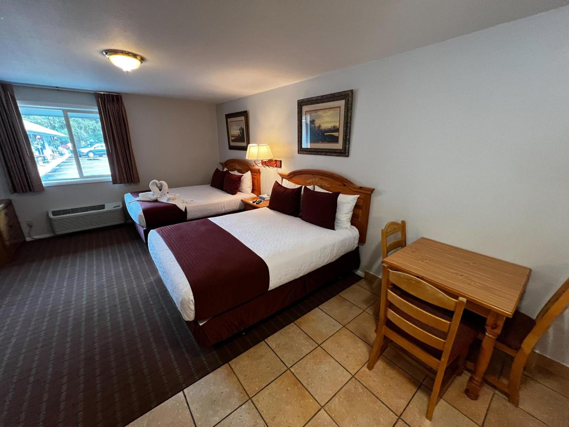 Alpine Motel photo 24