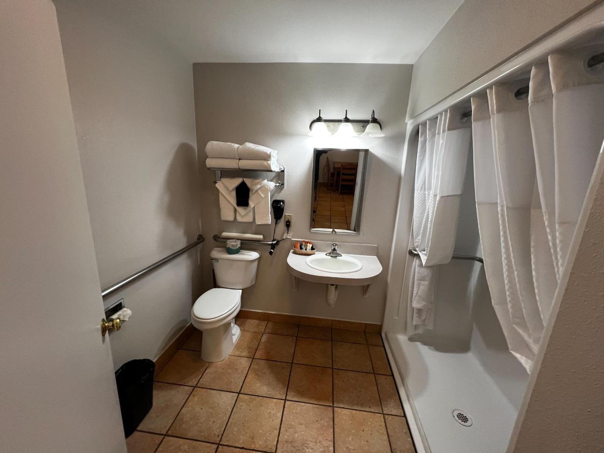 Alpine Motel photo 27