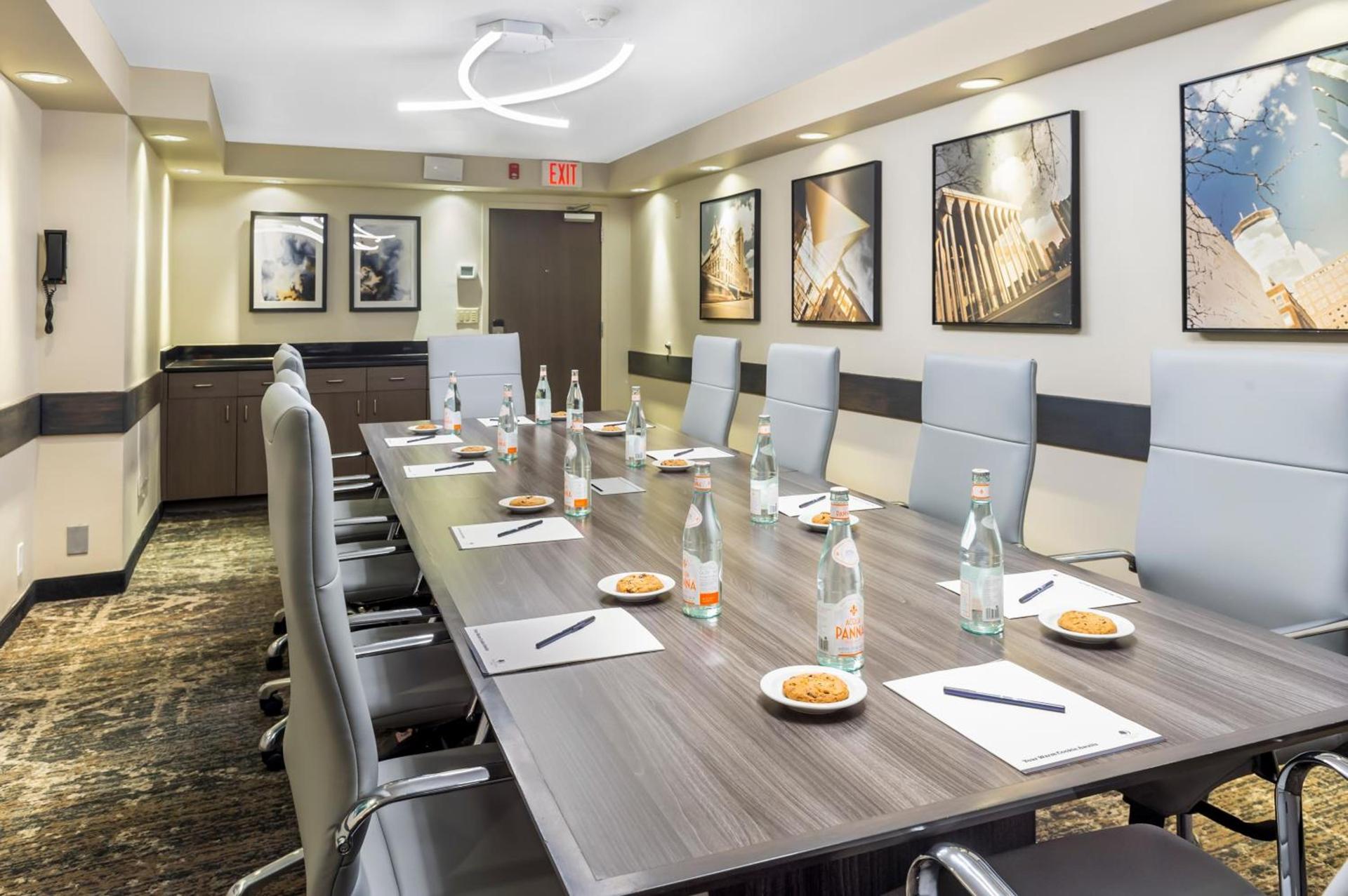DoubleTree by Hilton Roseville Minneapolis photo 26