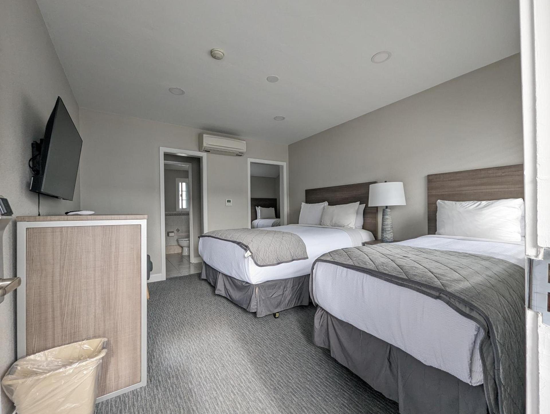 Ocean Park Inn photo 46