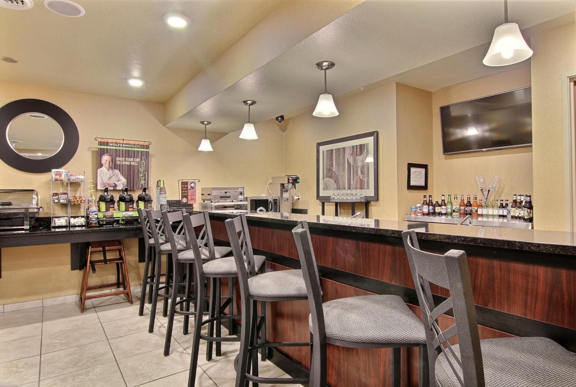 Cobblestone Inn & Suites - Linton photo 10