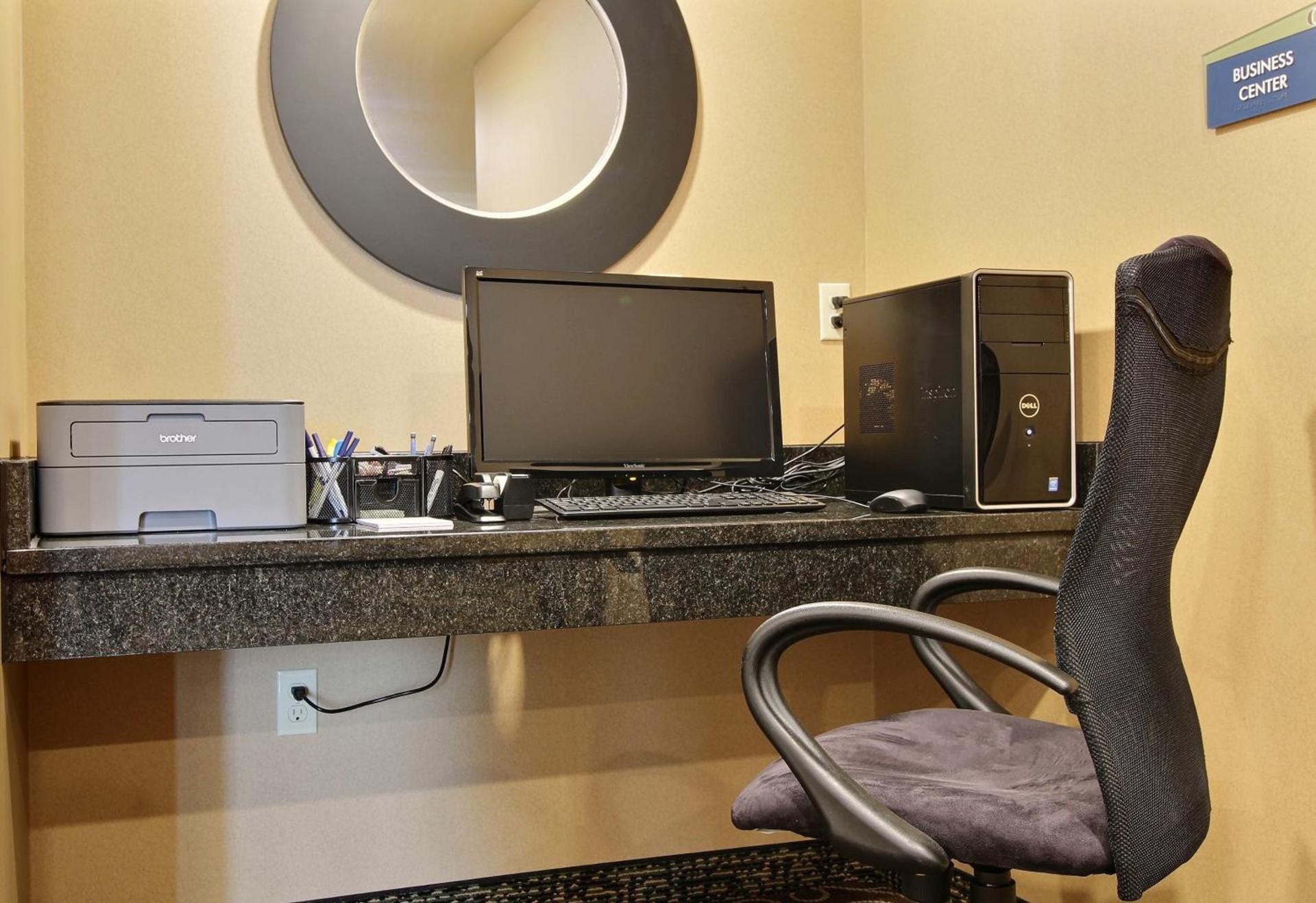Cobblestone Inn & Suites - Linton photo 24