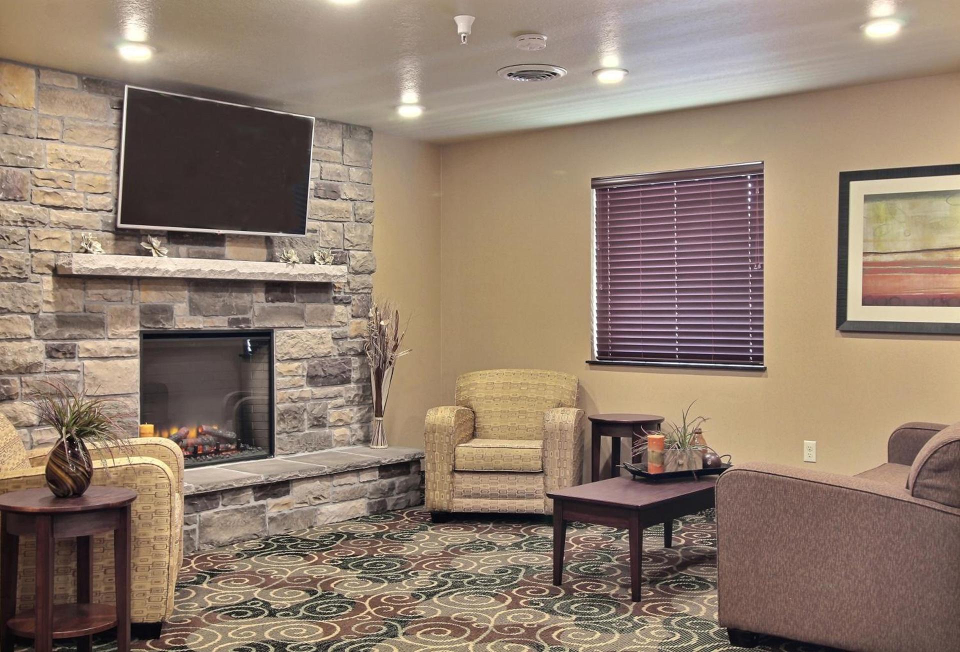 Cobblestone Inn & Suites - Linton photo 41