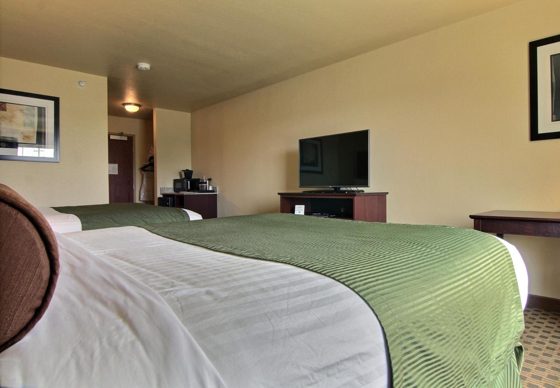 Cobblestone Inn & Suites - Linton photo 35