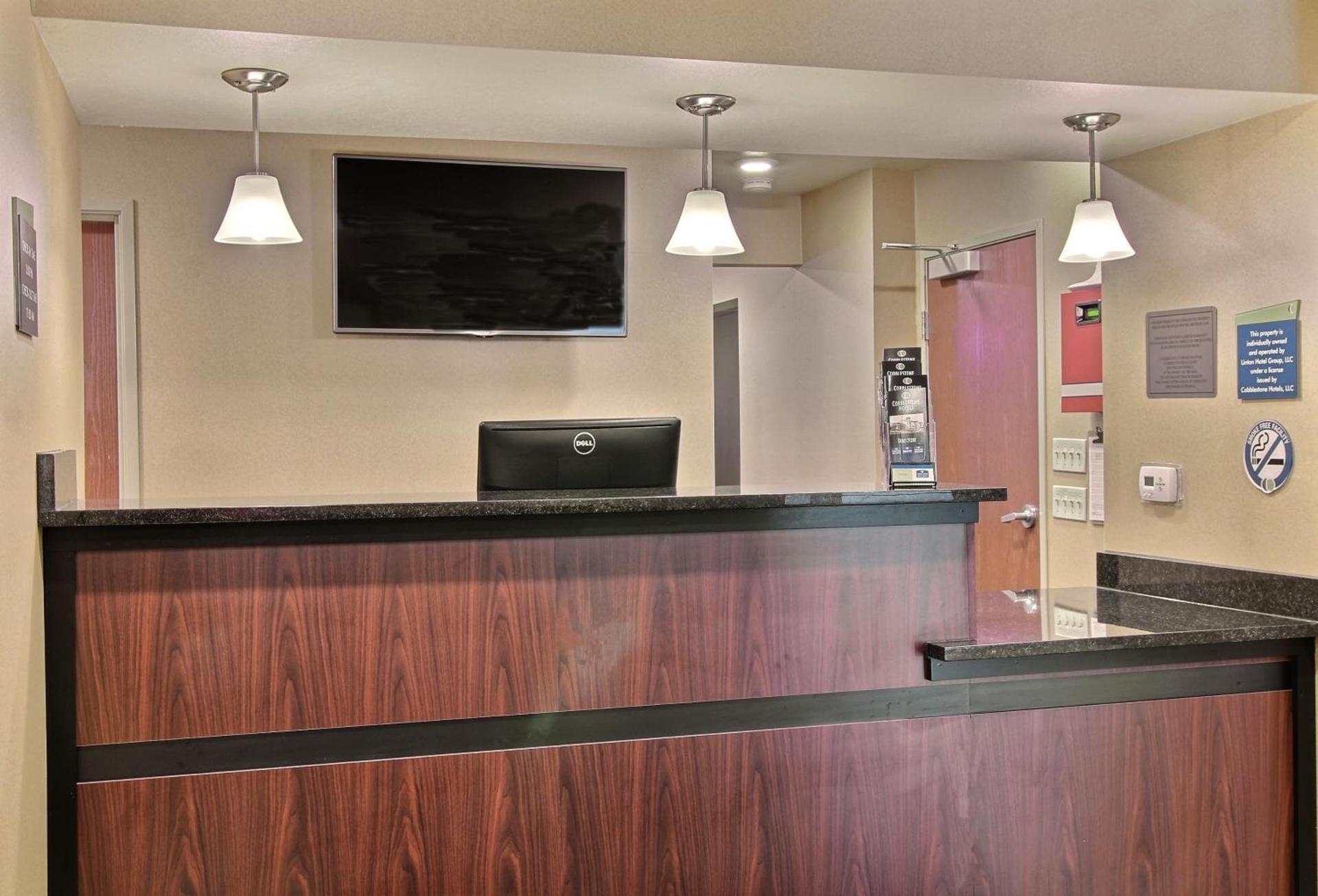 Cobblestone Inn & Suites - Linton photo 38